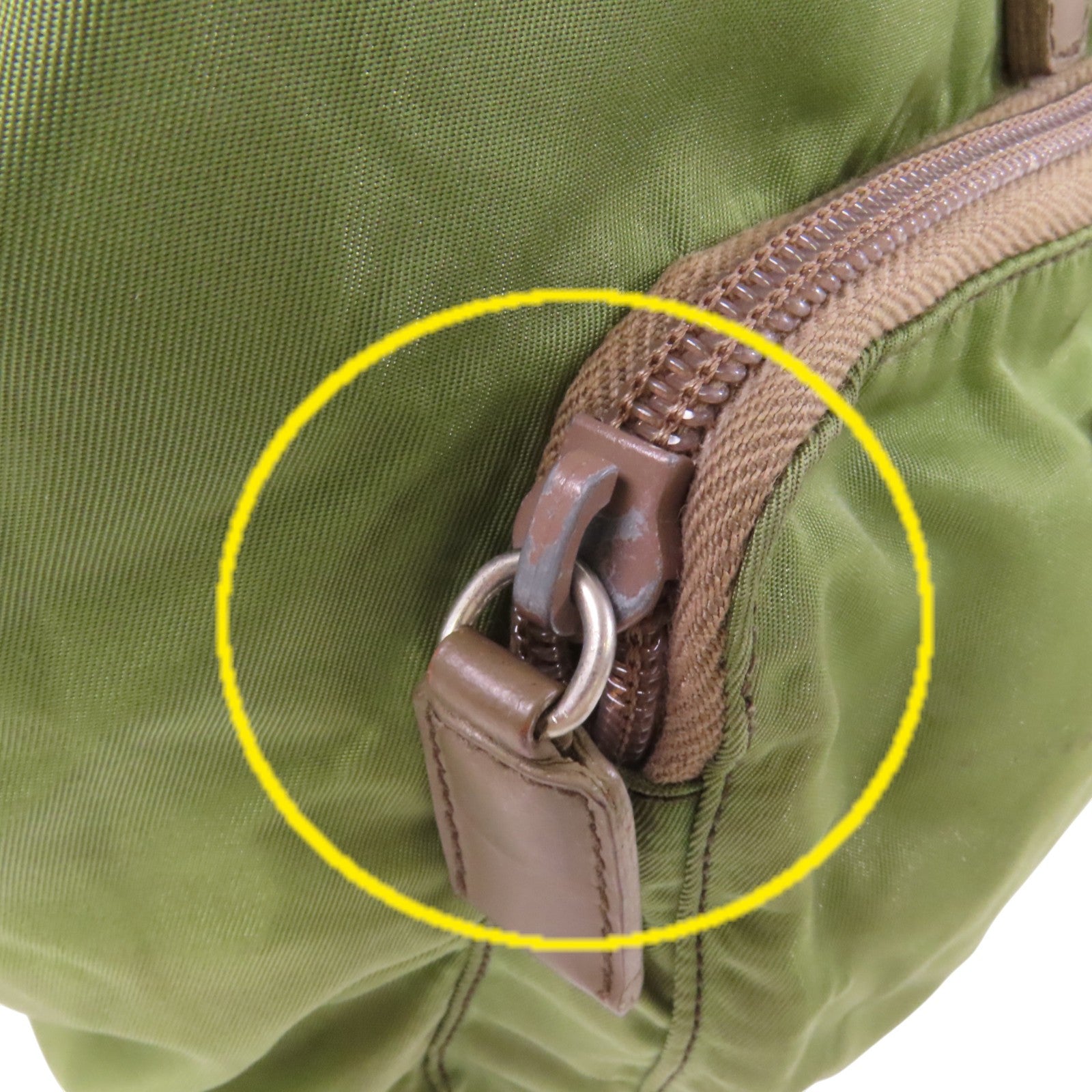 PRADA 尼龍Rucksack銀扣背包