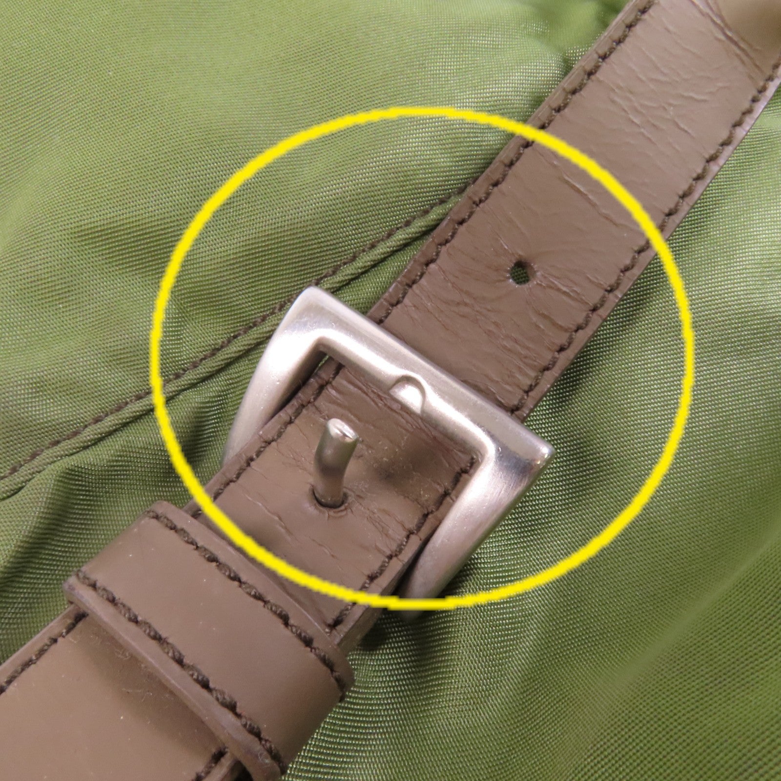 PRADA 尼龍Rucksack銀扣背包