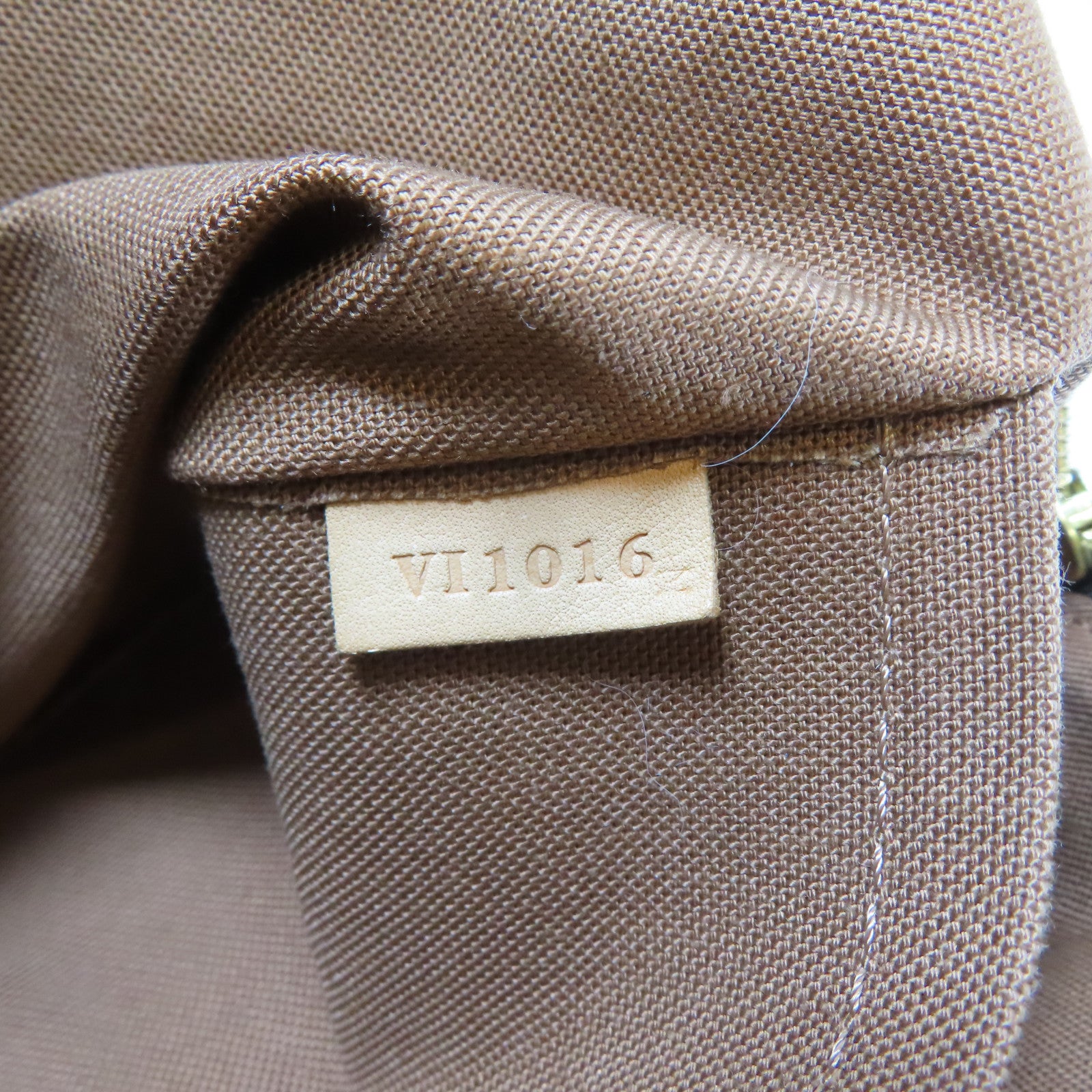 LOUIS VUITTON (PRICE DOWN) LV GHW Lockit Horizontal Shoulder Handbag M40104 Monogram Brown