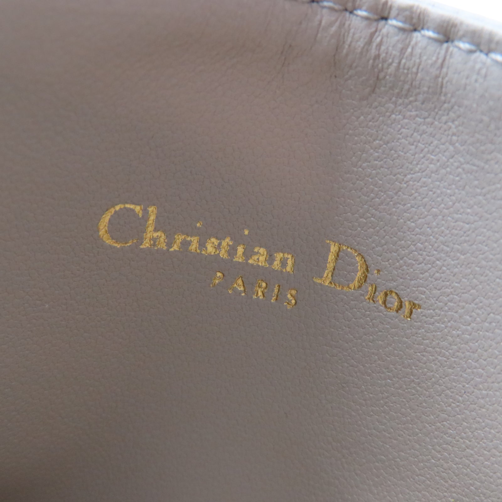 Dior 牛皮皮革Caro Freesia Card Holder金扣卡片套米色