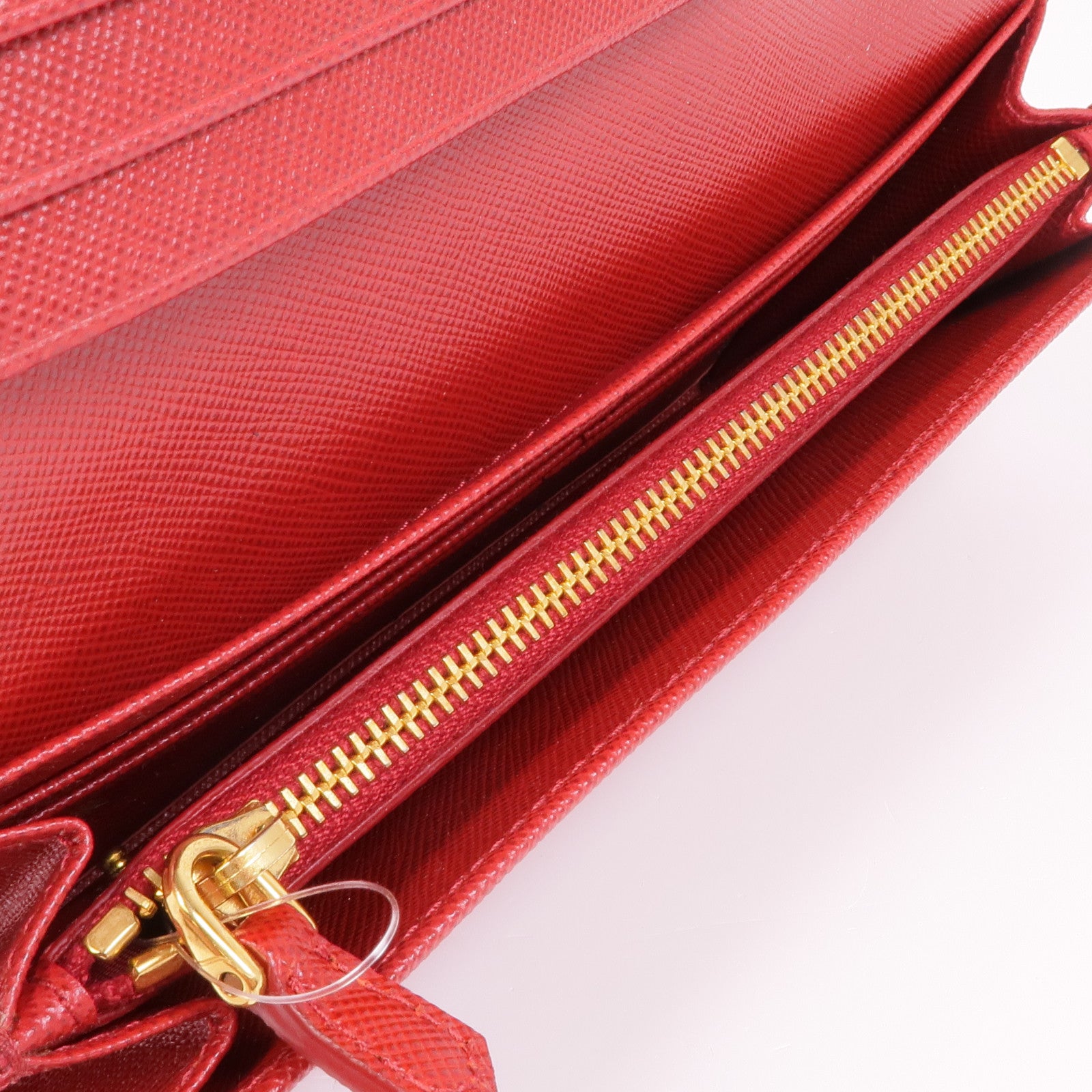 PRADA Saffiano皮革Long Wallet金扣長錢包