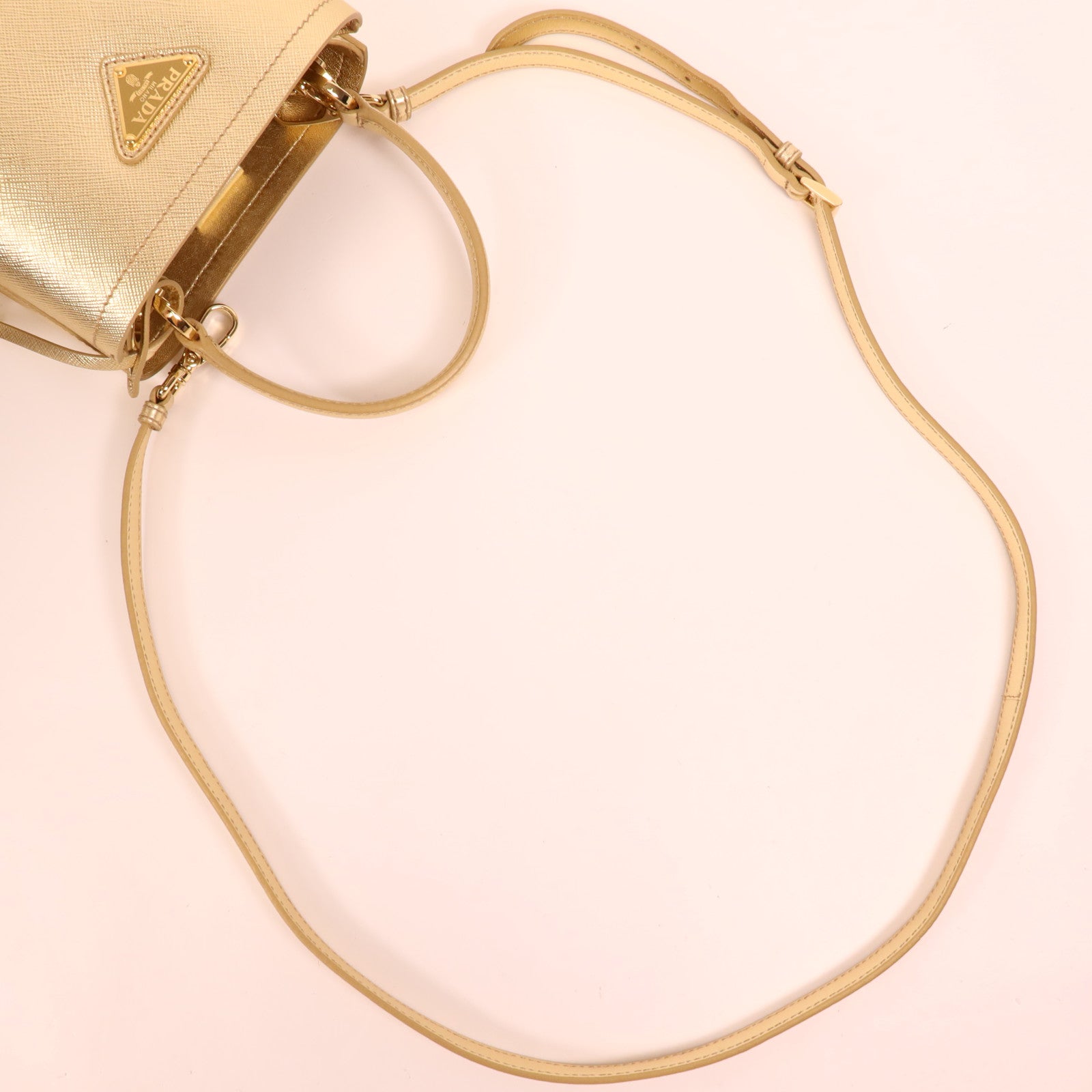 PRADA 牛皮皮革Panier金扣手挽肩背兩用袋