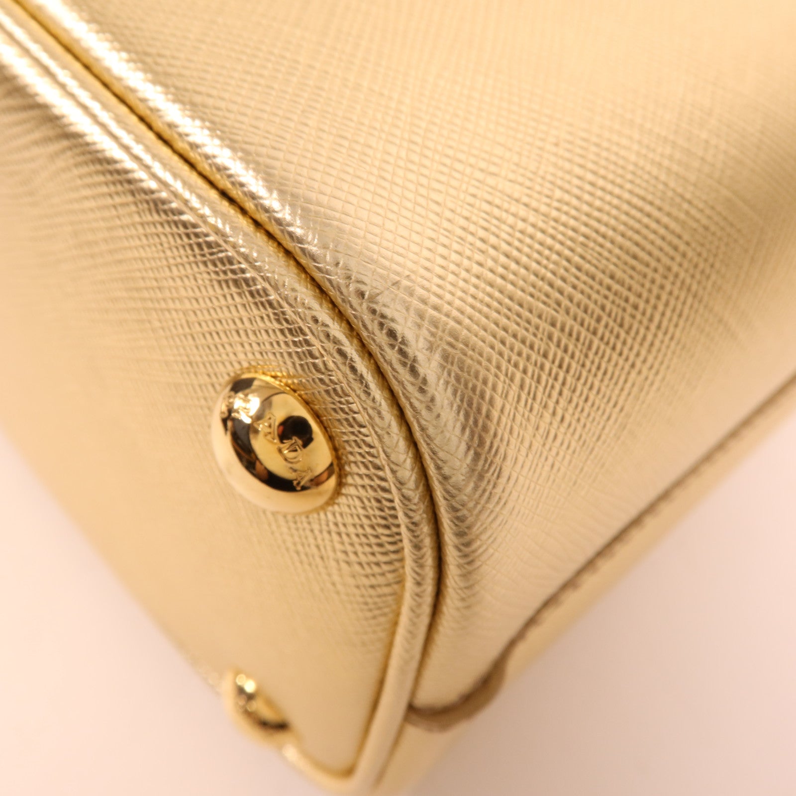 PRADA 牛皮皮革Panier金扣手挽肩背兩用袋