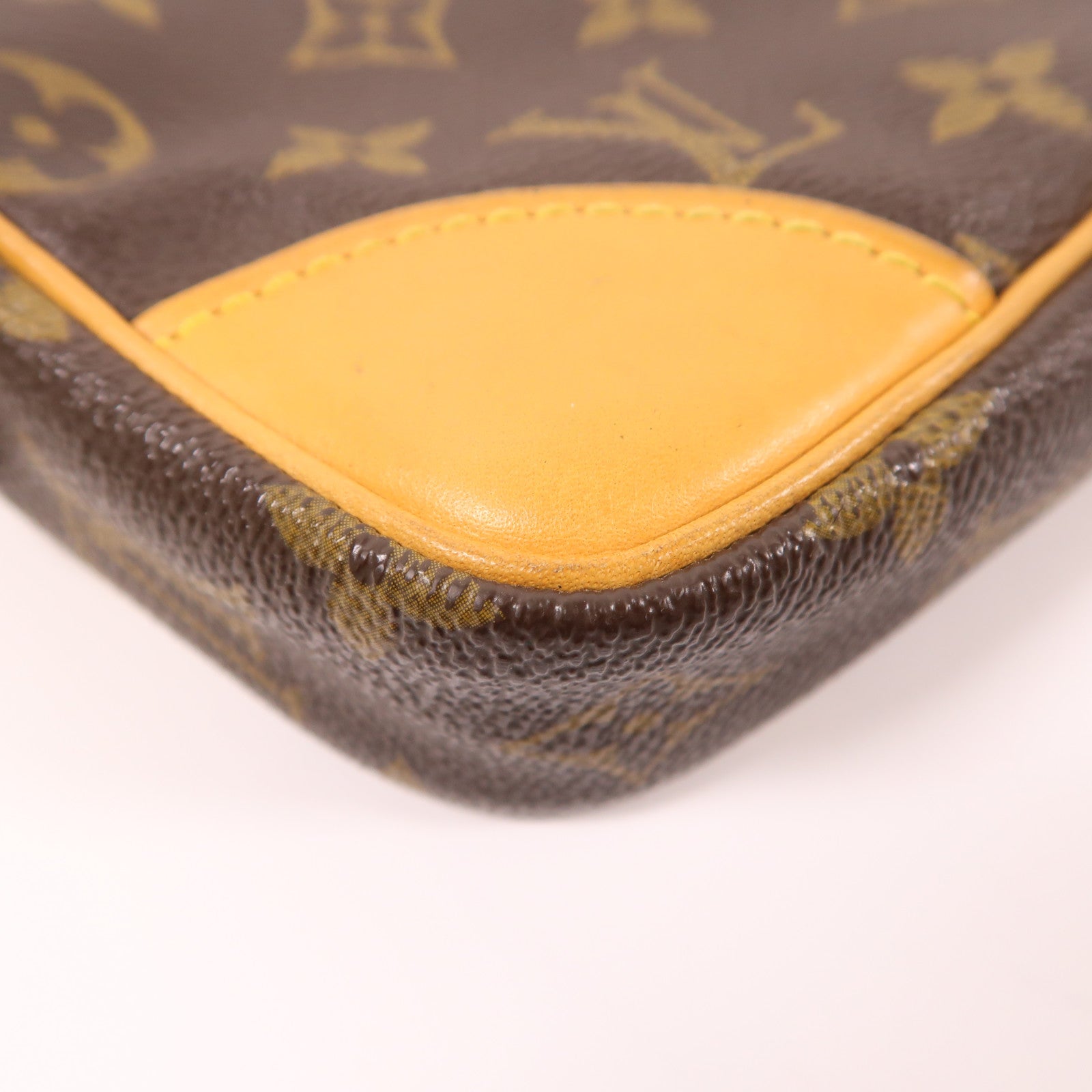 LOUIS VUITTON Monogram Marly Dragonne金扣手拿包