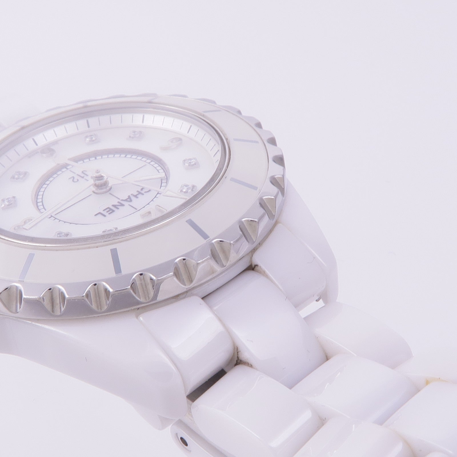 CHANEL J12 8P Diamond H2422