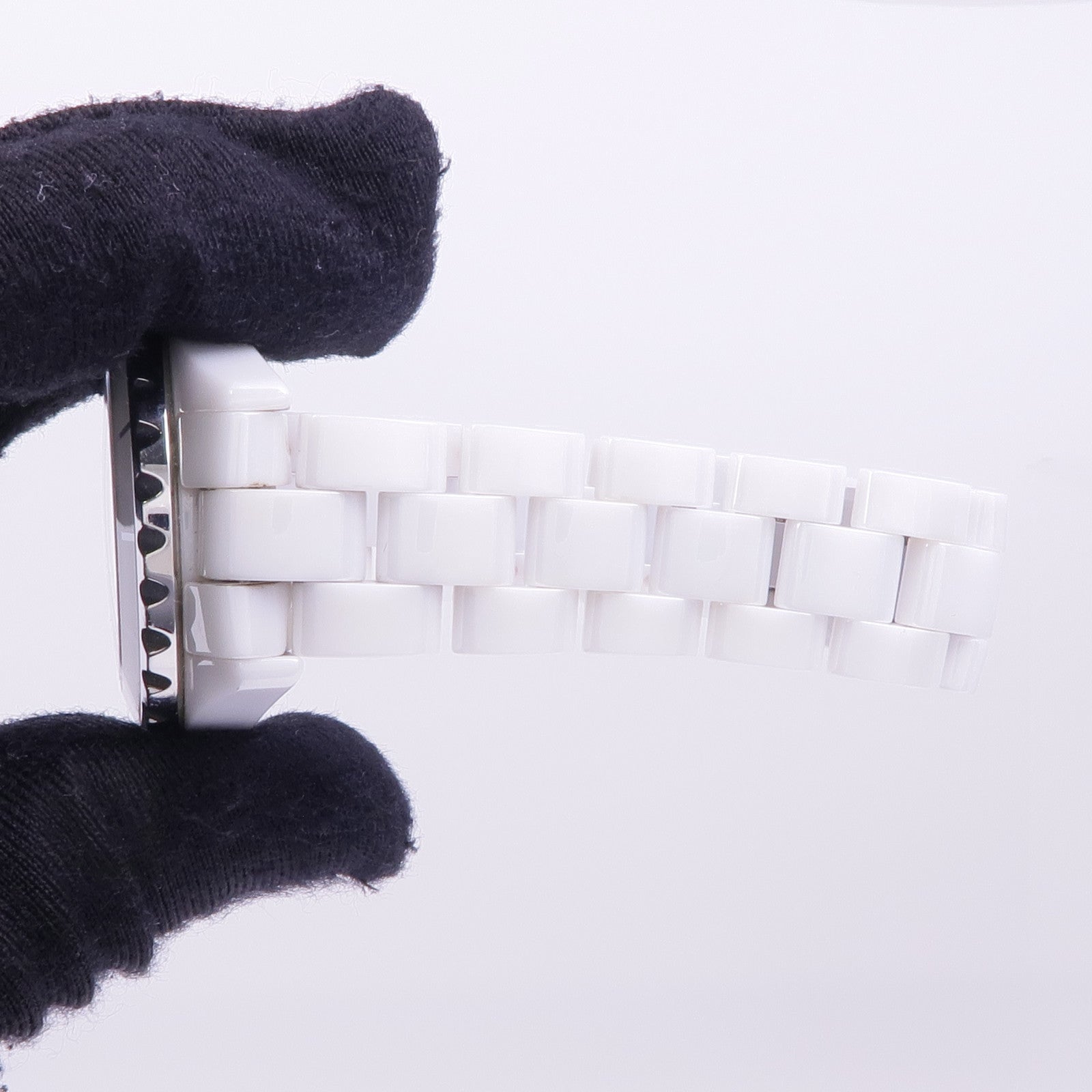 CHANEL J12 8P Diamond H2422