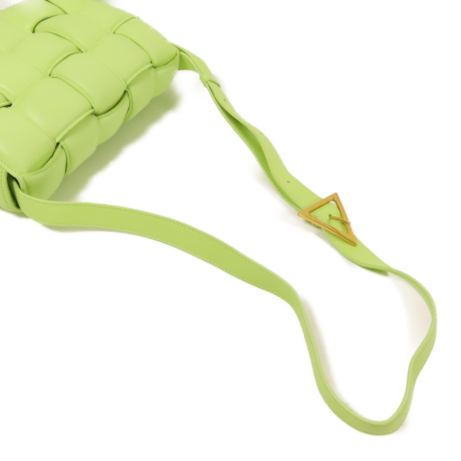 BOTTEGA VENETA 羊皮皮革Cassette Bag金扣肩背袋