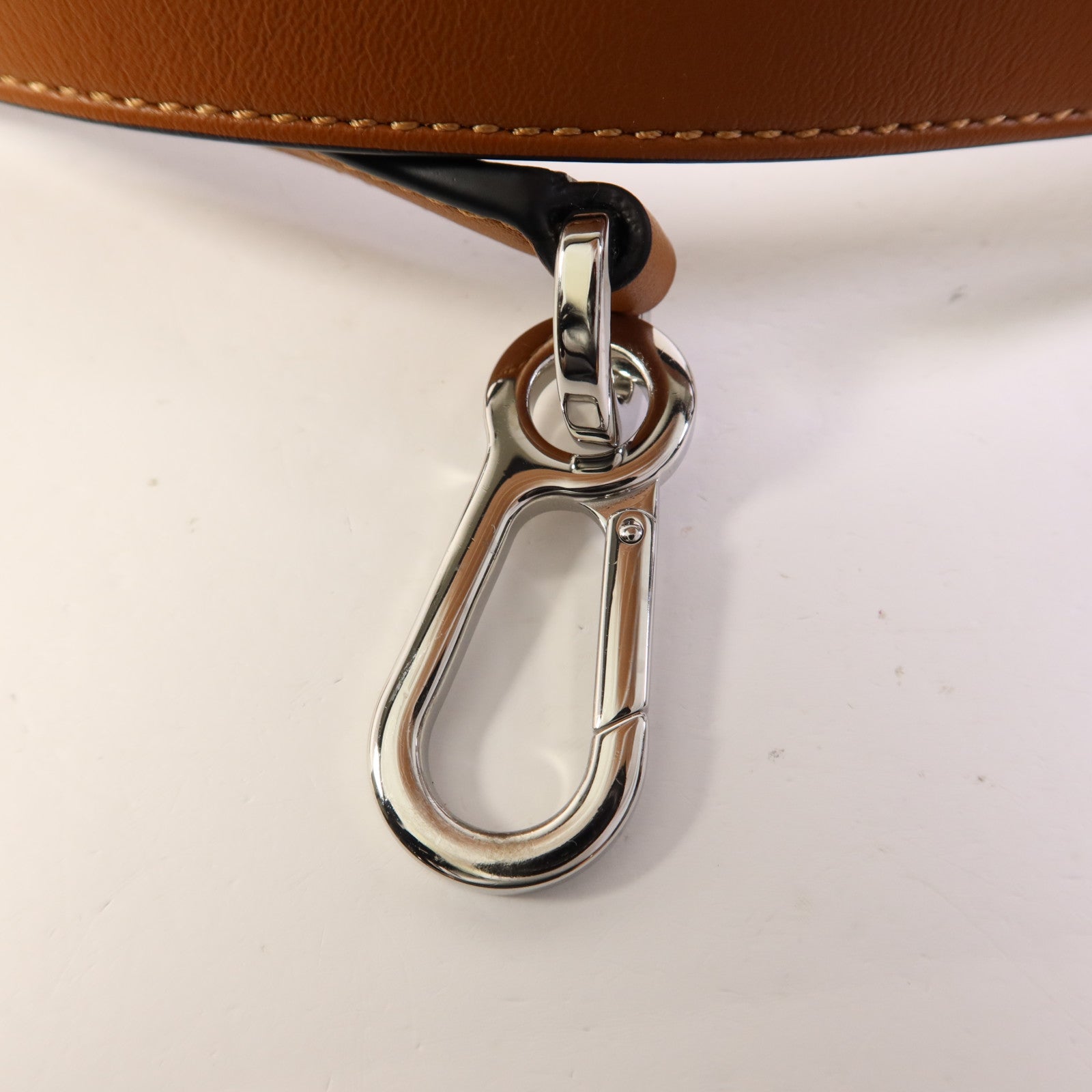 LOEWE 牛皮皮革Puzzle Bag銀扣手挽肩背兩用袋