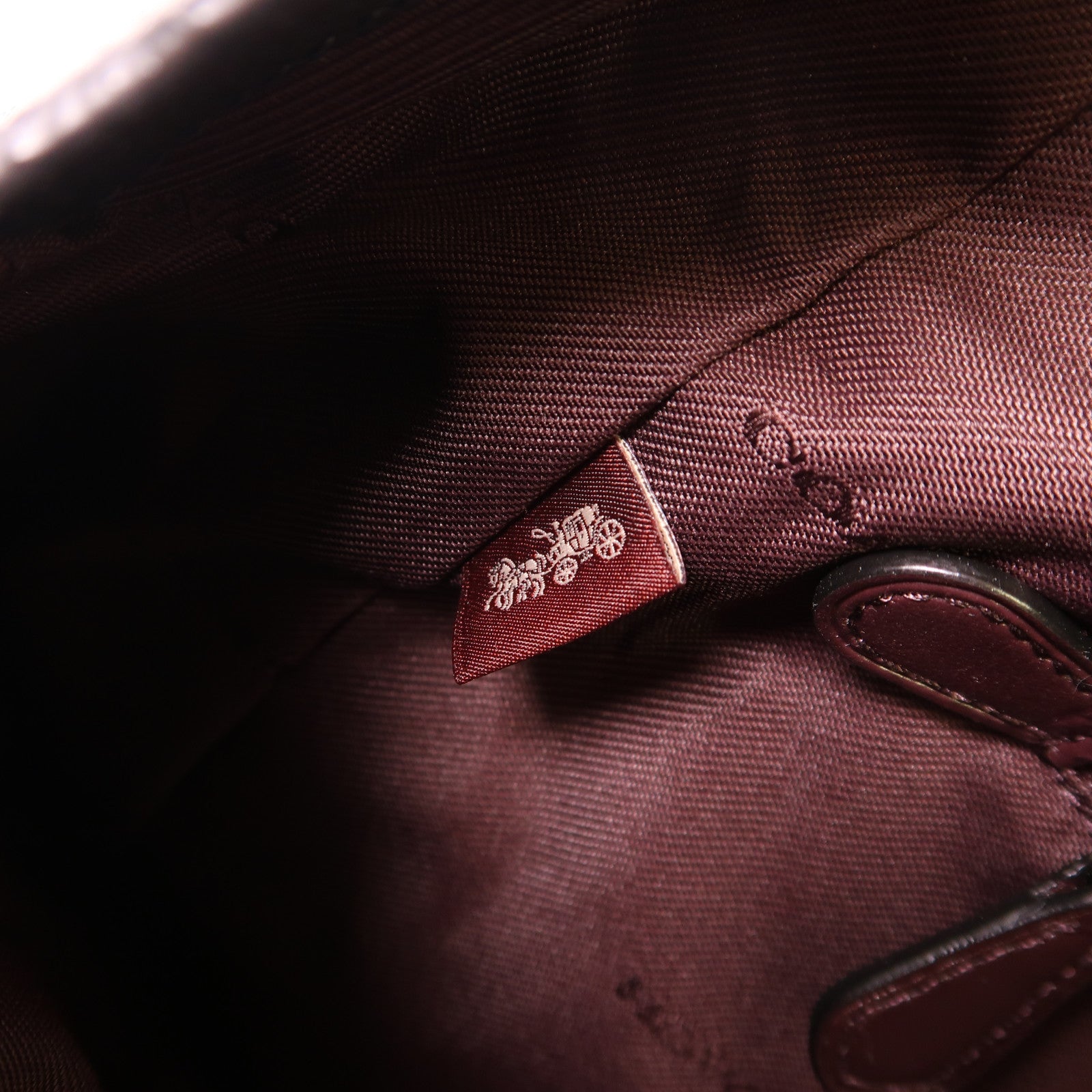 COACH 牛皮皮革Shoulder Bag銀扣肩背袋