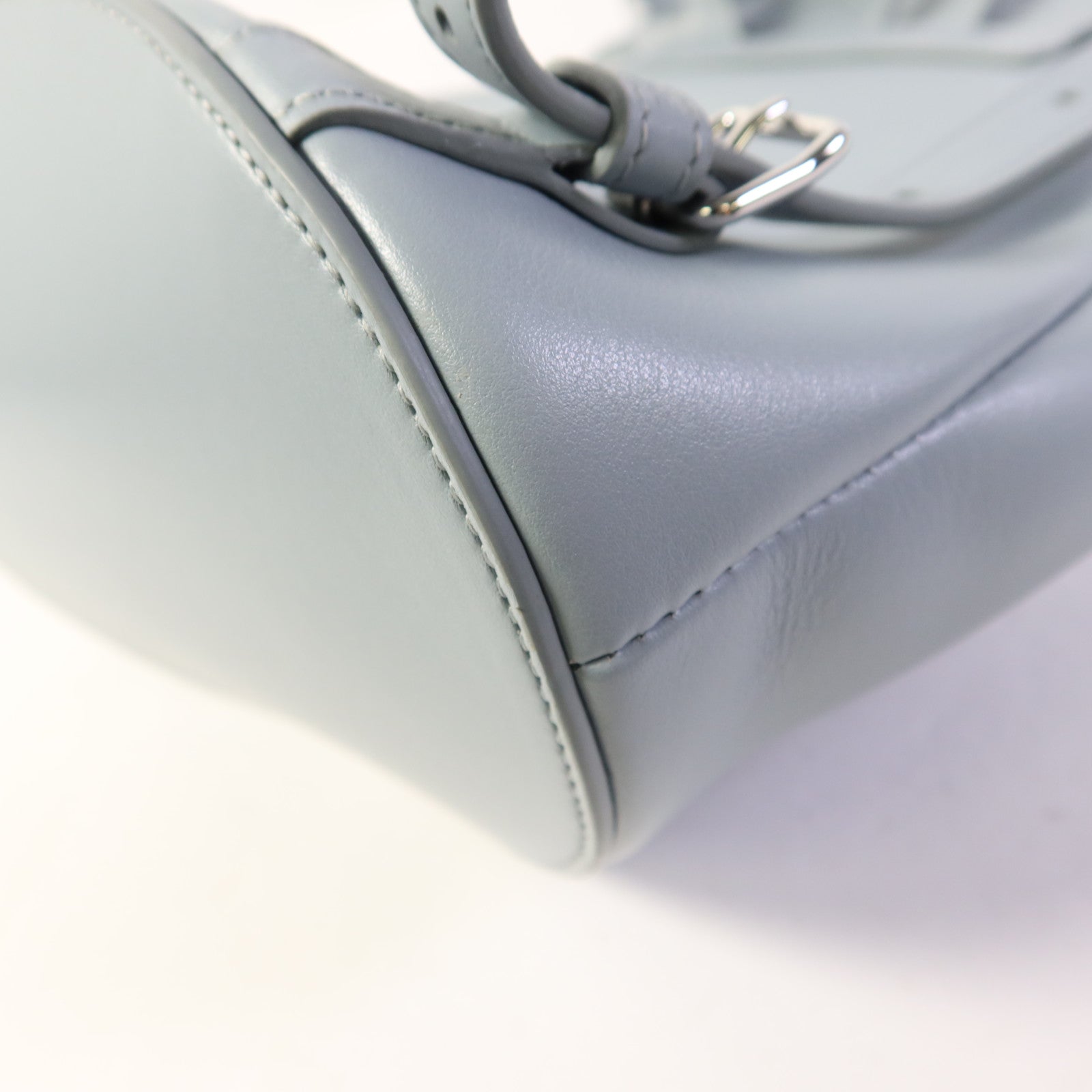 CELINE 牛皮皮革Bonnie銀扣背包