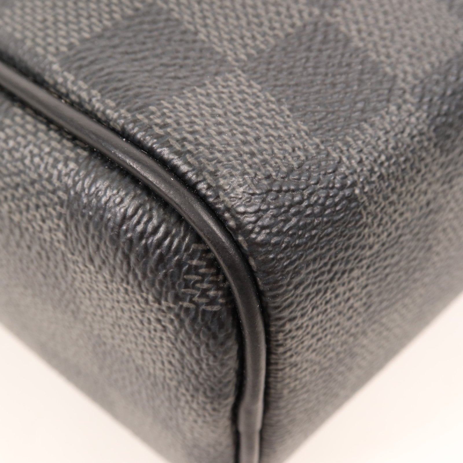 LOUIS VUITTON Damier Graphite Dayton MM銀扣肩背袋