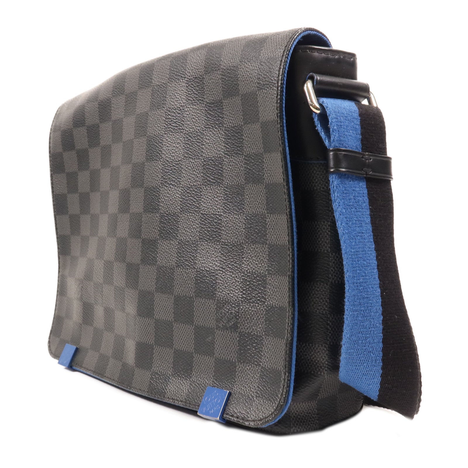 LOUIS VUITTON Damier Graphite District PM銀扣肩背袋