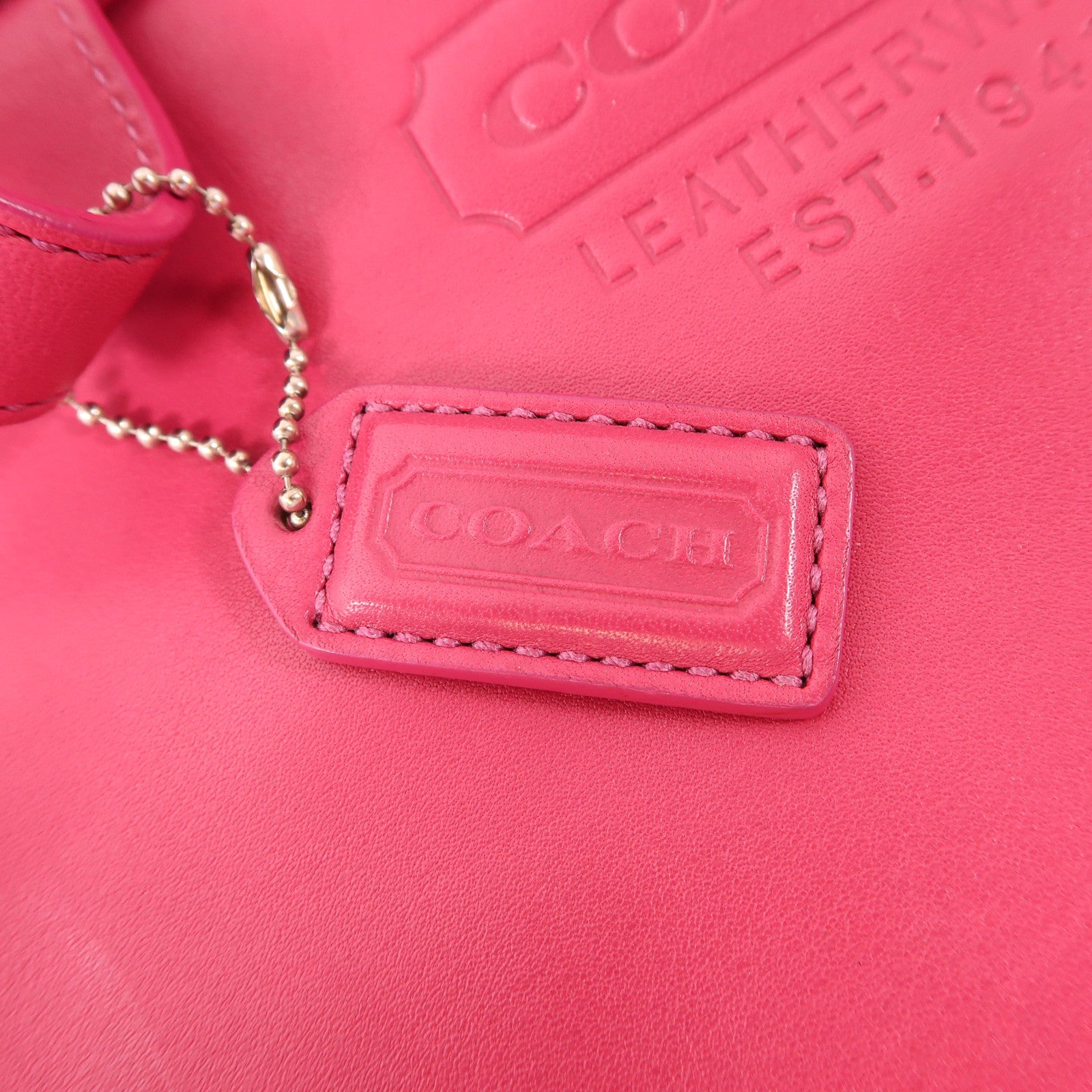 COACH 牛皮皮革Handbag銀扣手挽袋