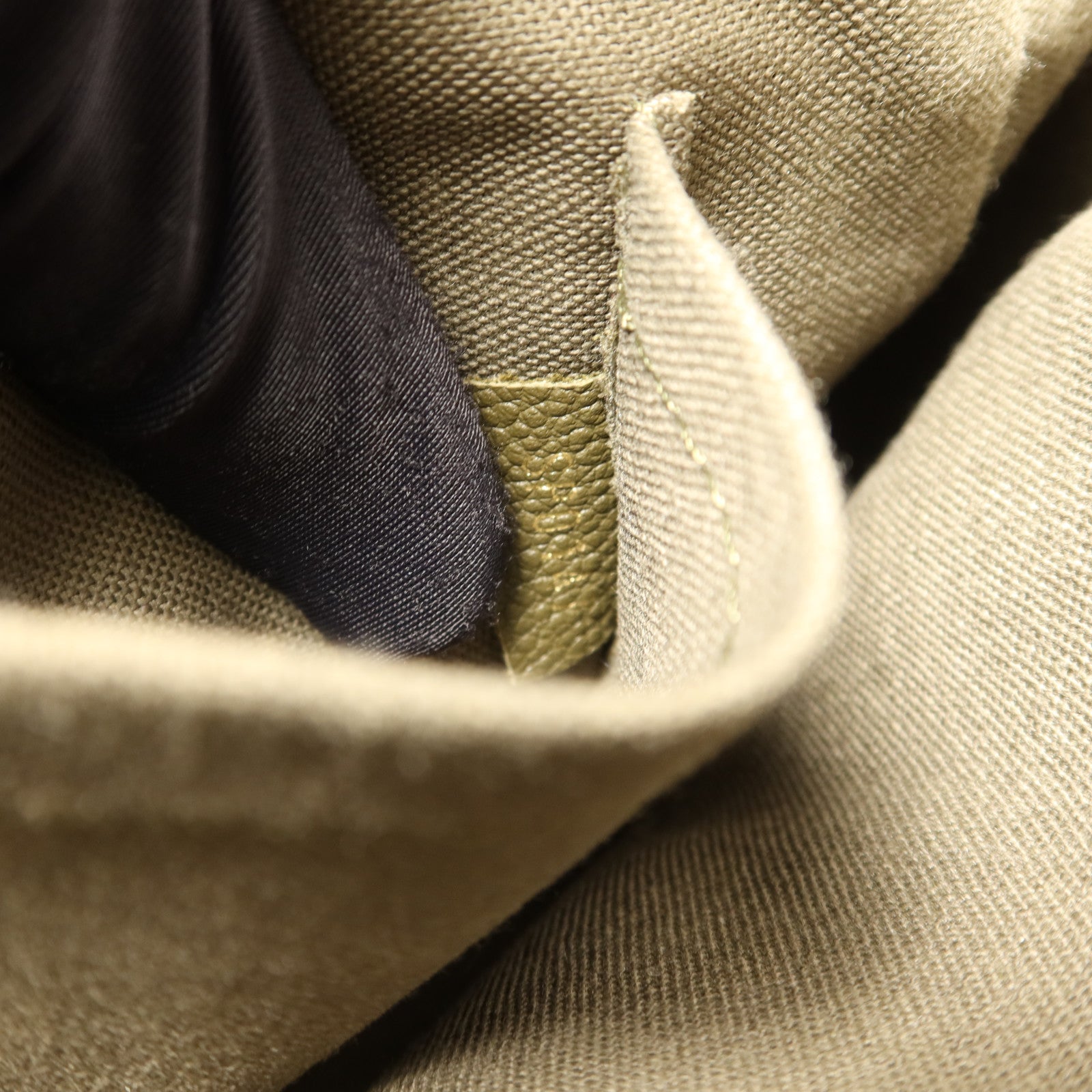 LOUIS VUITTON Monogram Empreinte Vosges MM金扣手挽肩背兩用袋