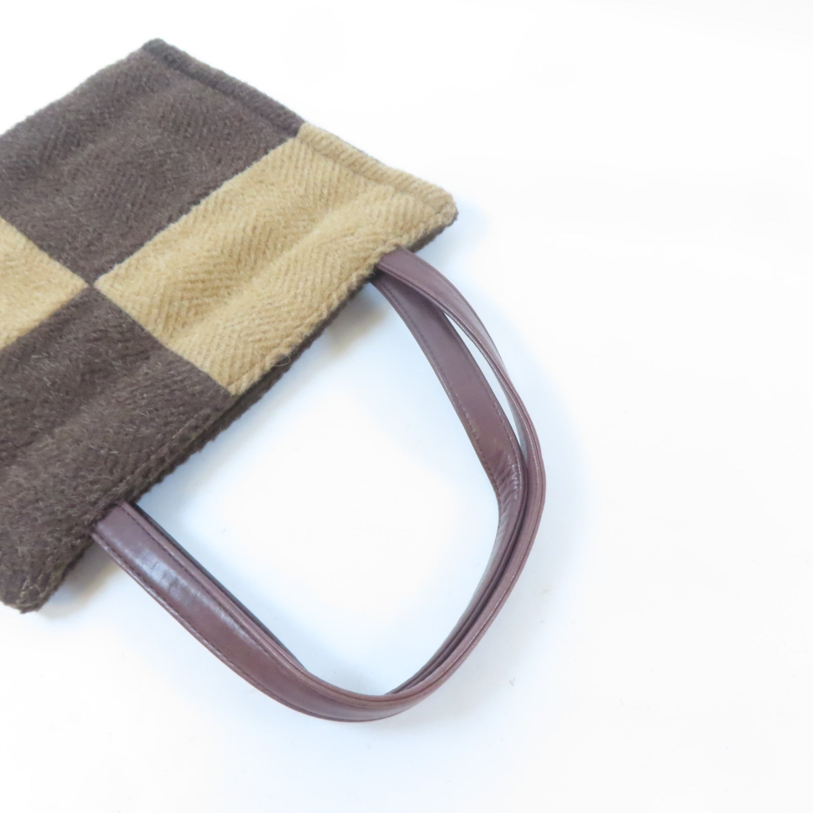 【激減優惠】羊毛Hand Bag銀扣手挽袋啡色