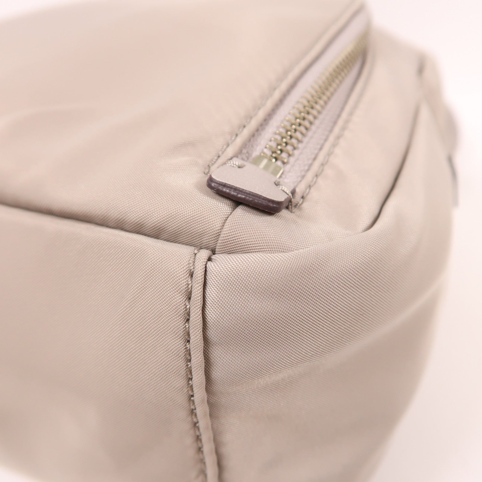 Kate Spade 尼龍Backpack銀扣背包