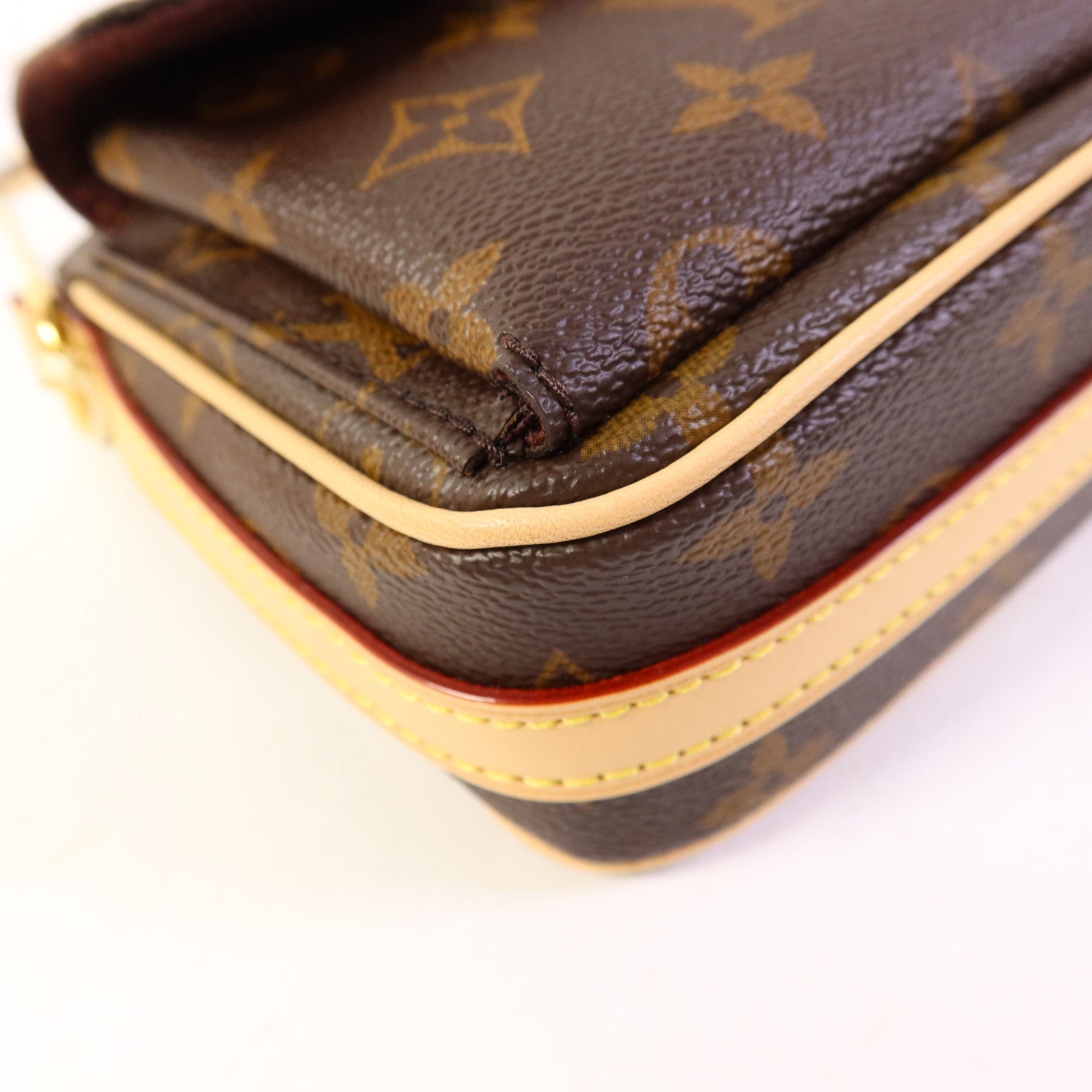 LOUIS VUITTON Monogram Vivacite金扣手挽肩背兩用袋