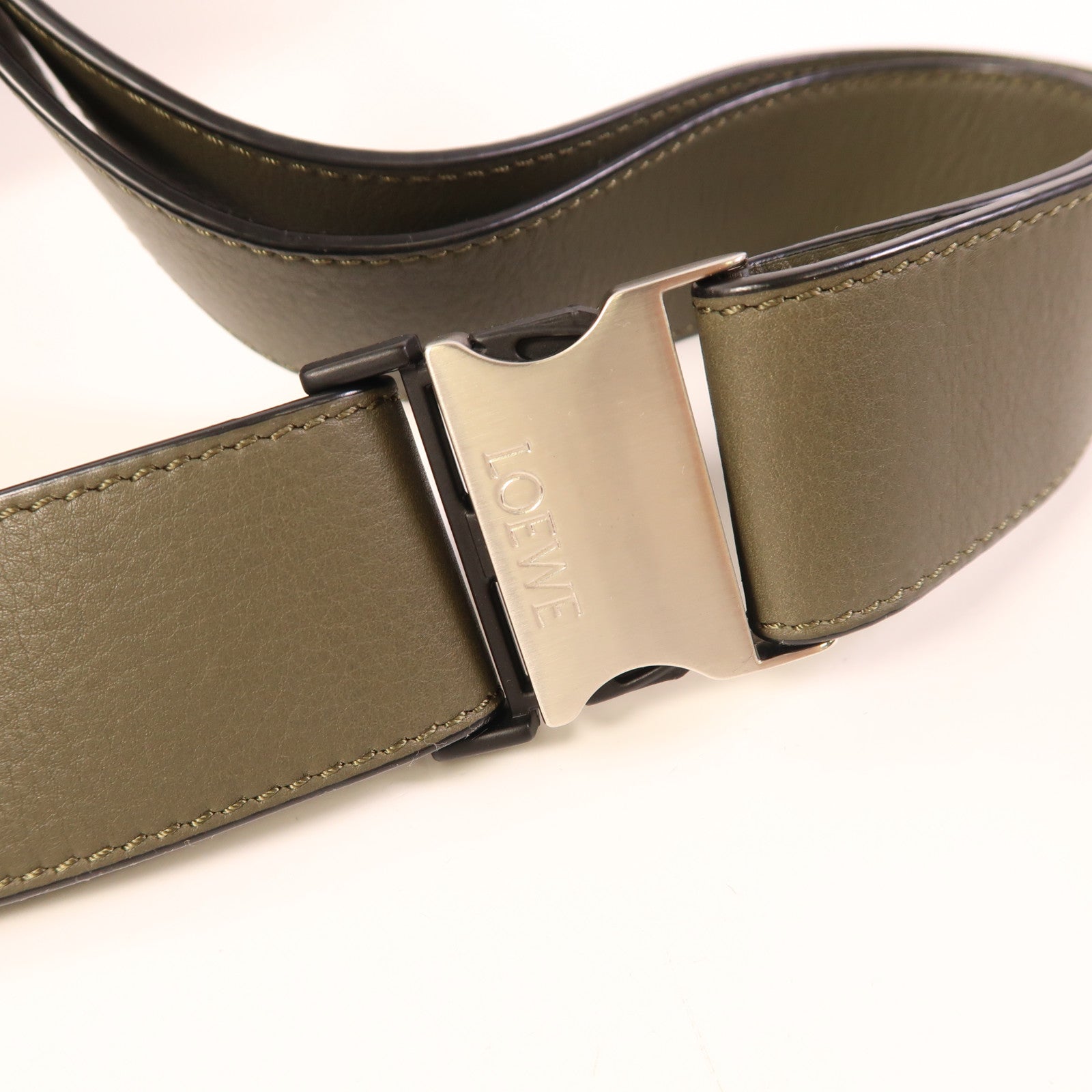 LOEWE 牛皮皮革Small Puzzle Bumbag銀扣肩背袋