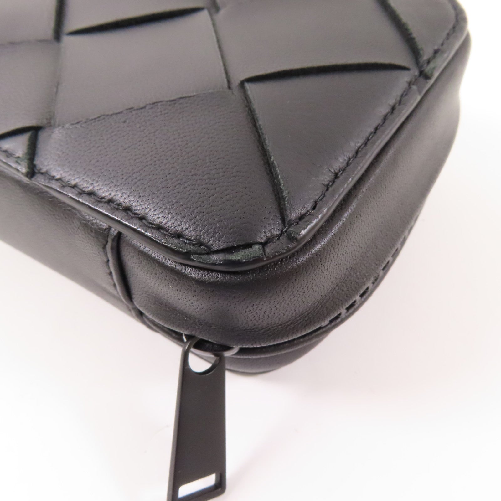 BOTTEGA VENETA 牛皮皮革Pouch手拿包