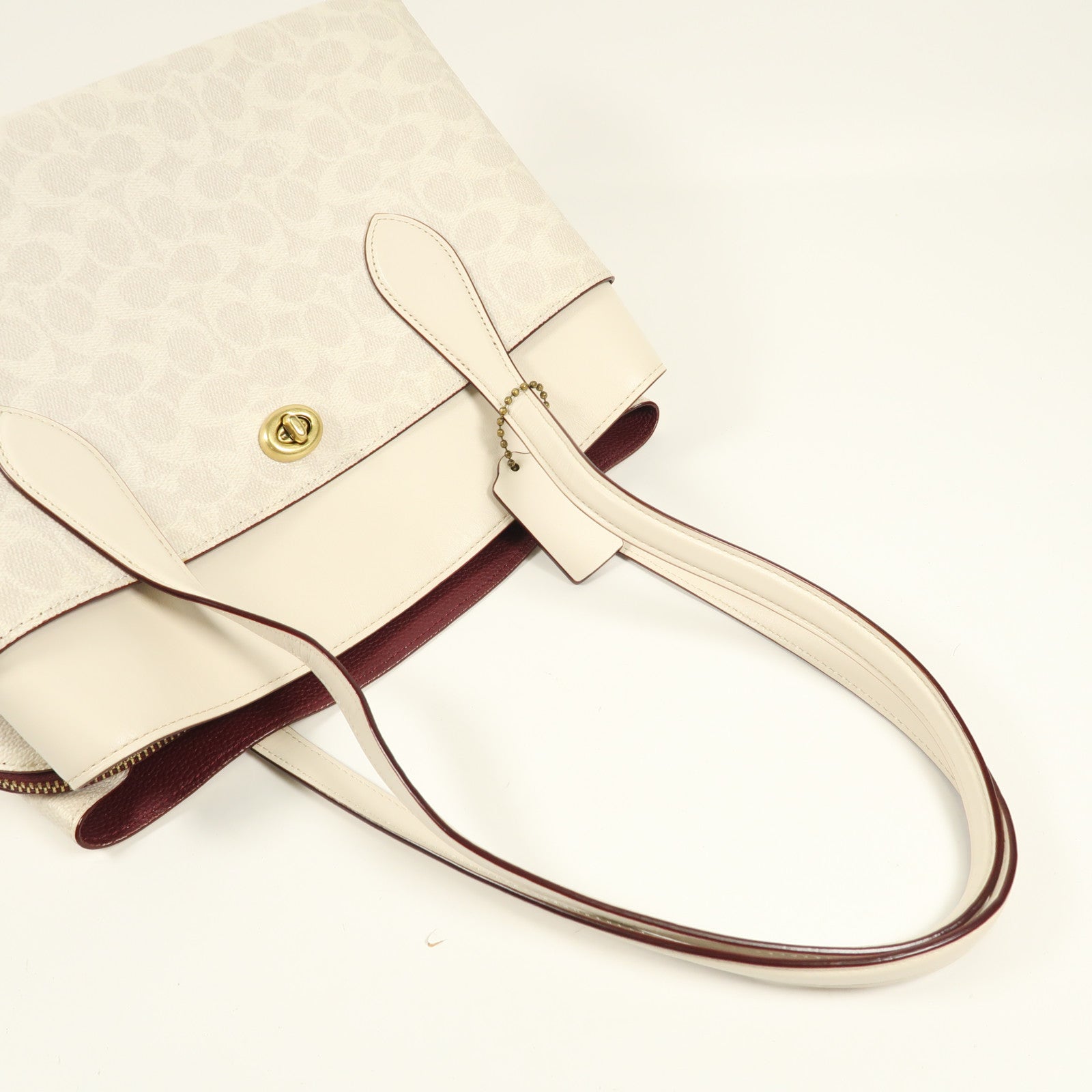 COACH 塗層帆布Shoulder Bag金扣肩背袋