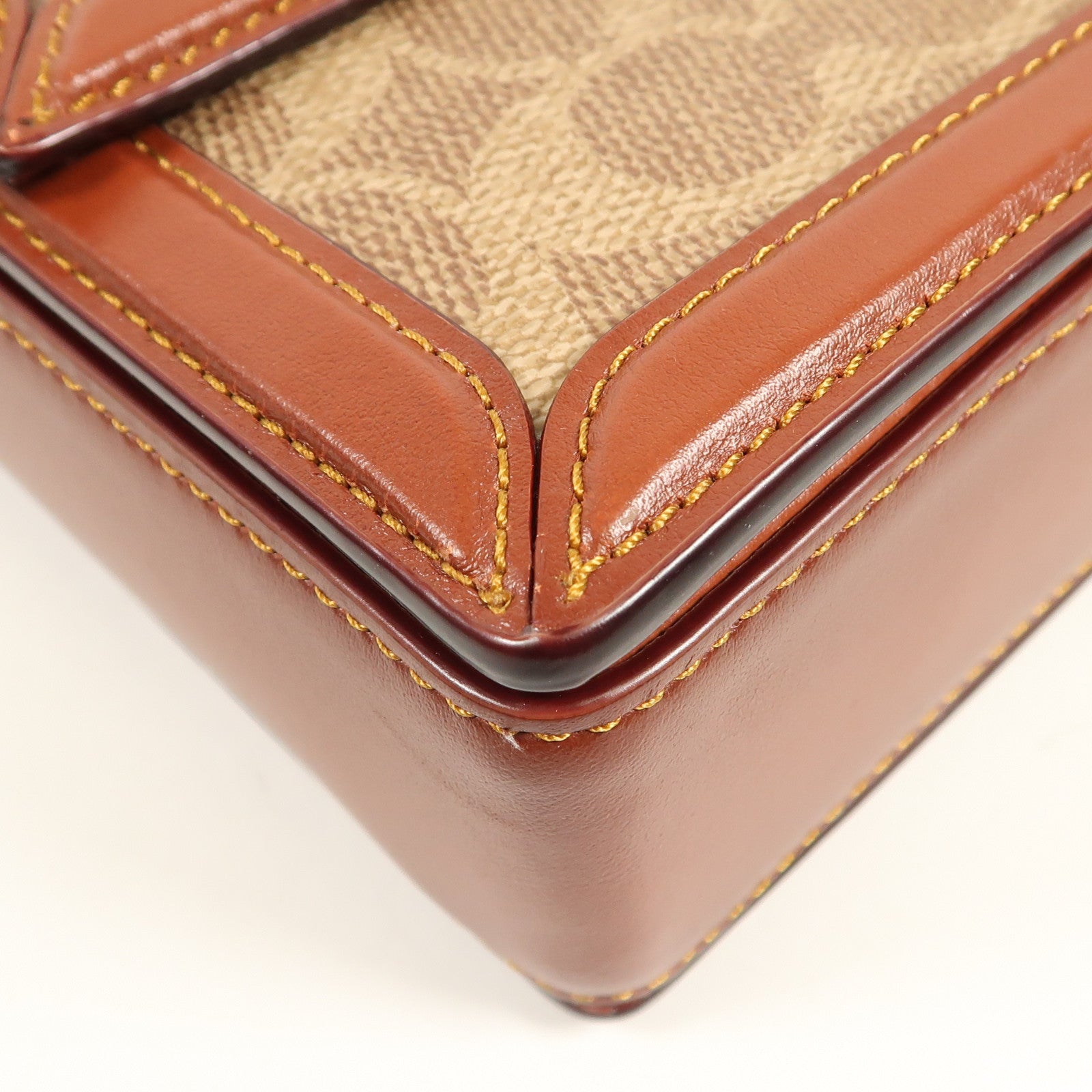 COACH 塗層帆布Chain Shoulder金扣肩背袋