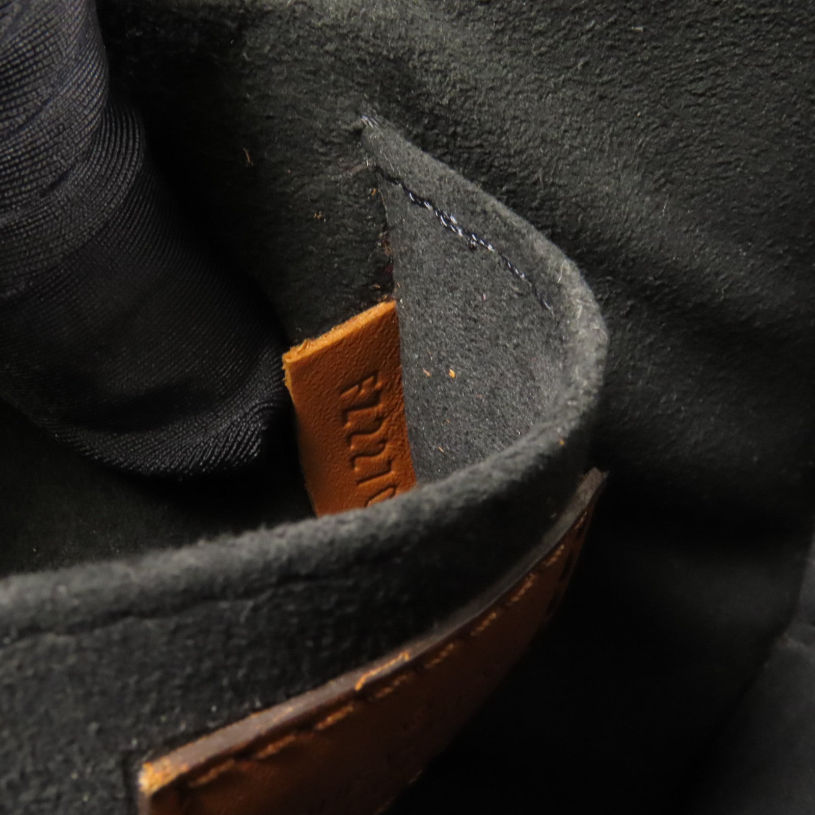 LOUIS VUITTON Monogram Reverse Mini Dauphine金扣肩背袋