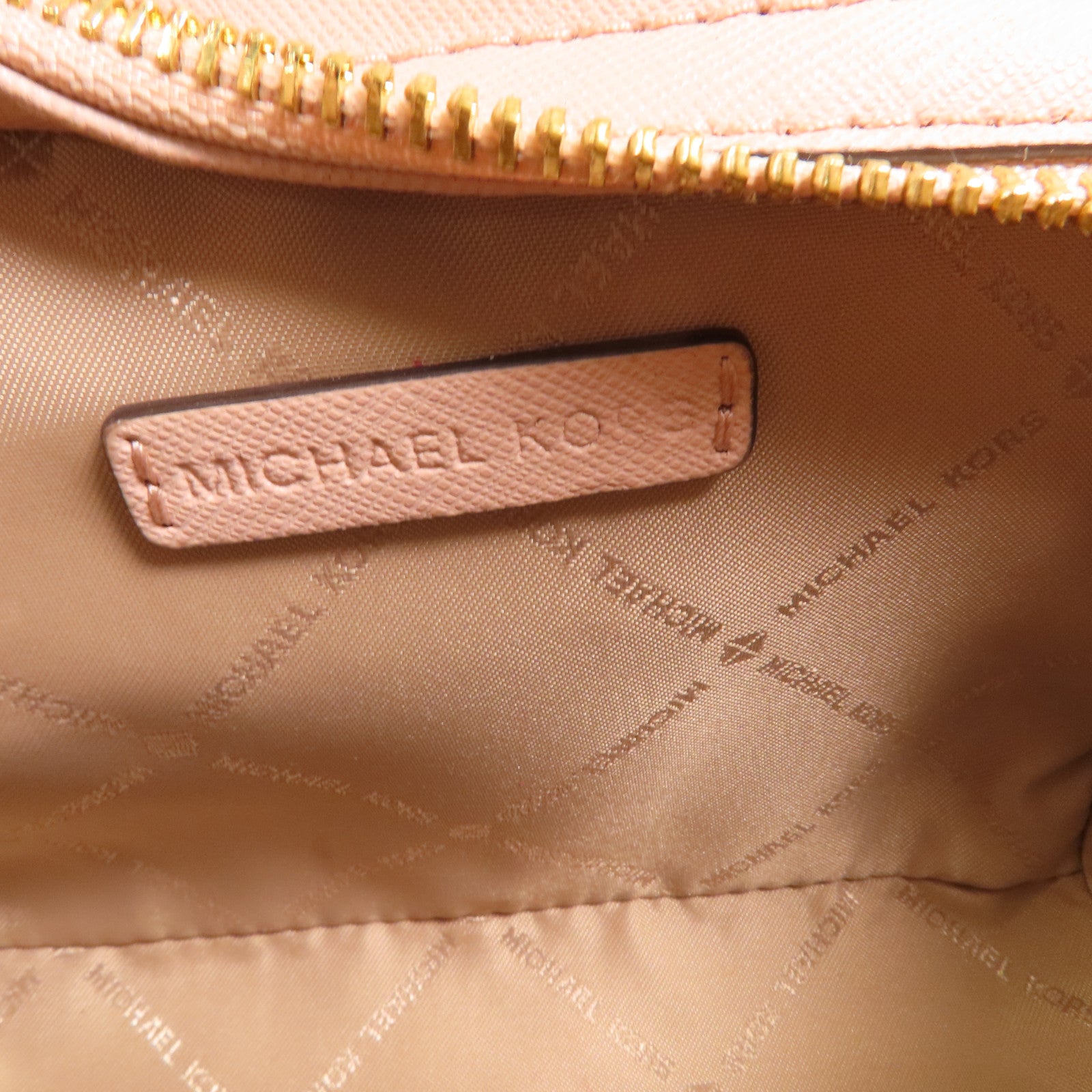 Michael Kors 牛皮皮革Selma Mini金扣肩背袋