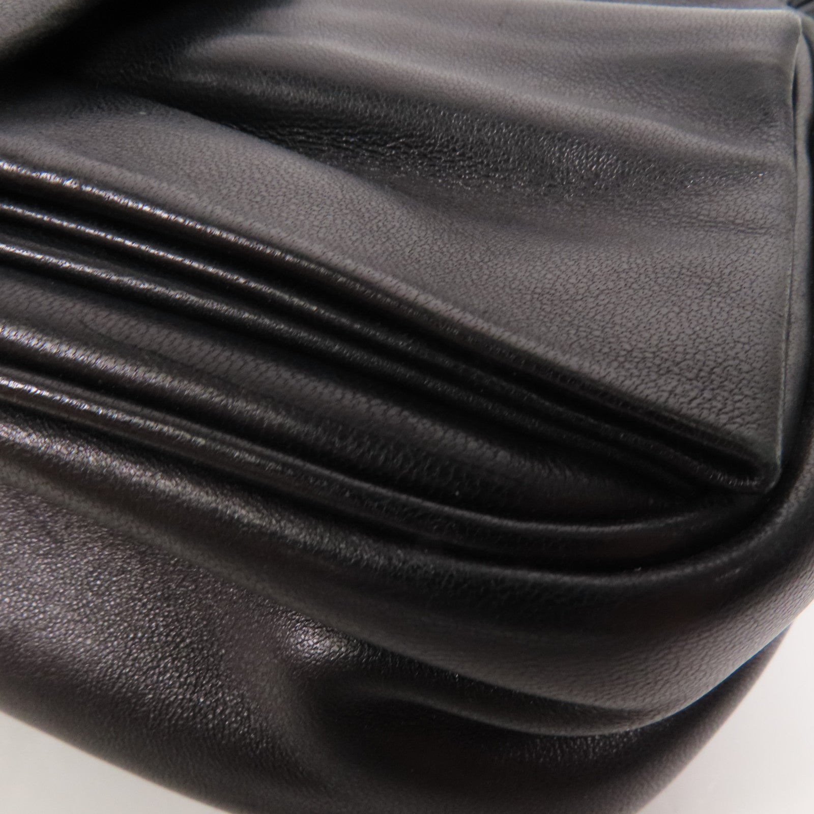 PRADA 羊皮皮革Nappa Fiocco Bow金扣肩背袋