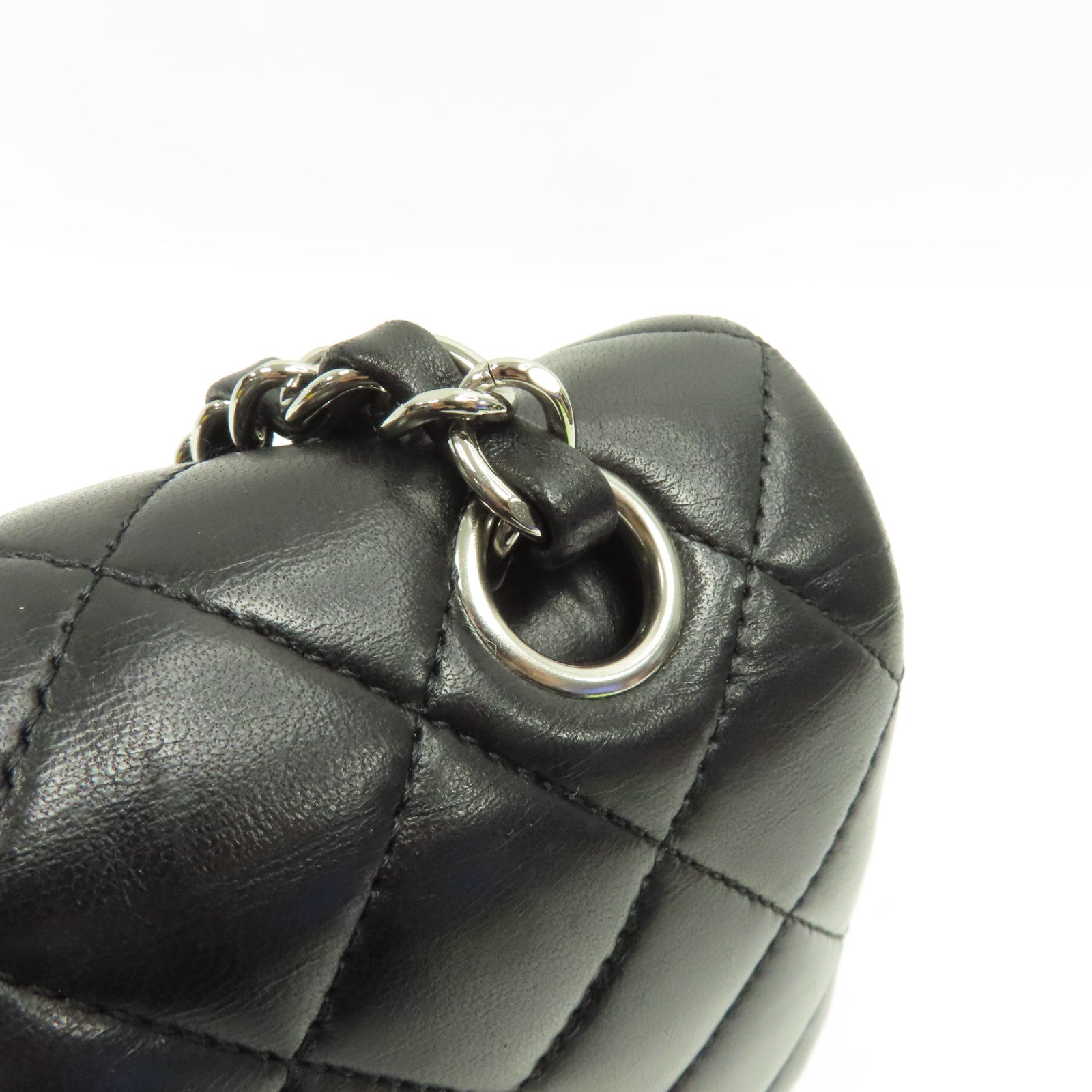 CHANEL 菱格羊皮皮革Classic Flap 23銀扣鏈帶肩背袋黑色