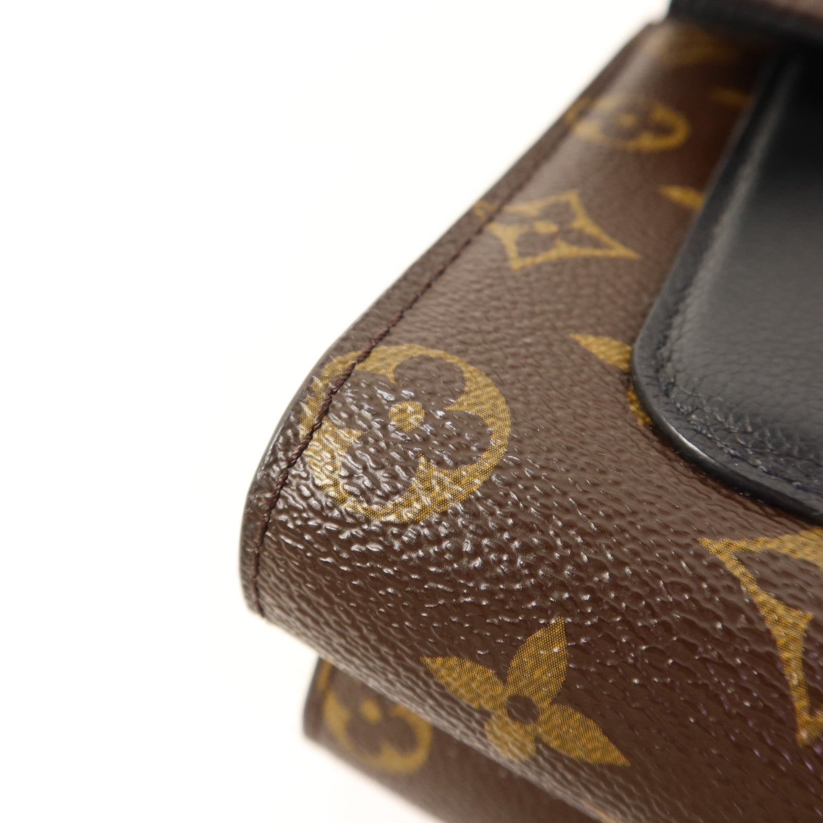 LOUIS VUITTON Monogram Victoire金扣鏈帶肩背袋