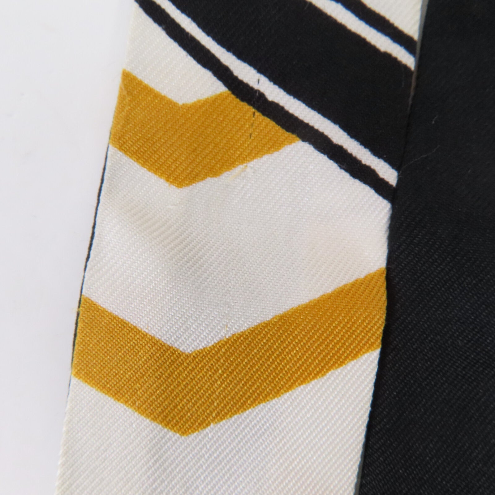 HERMES 絲質Jeu De Soie Twillon絲巾