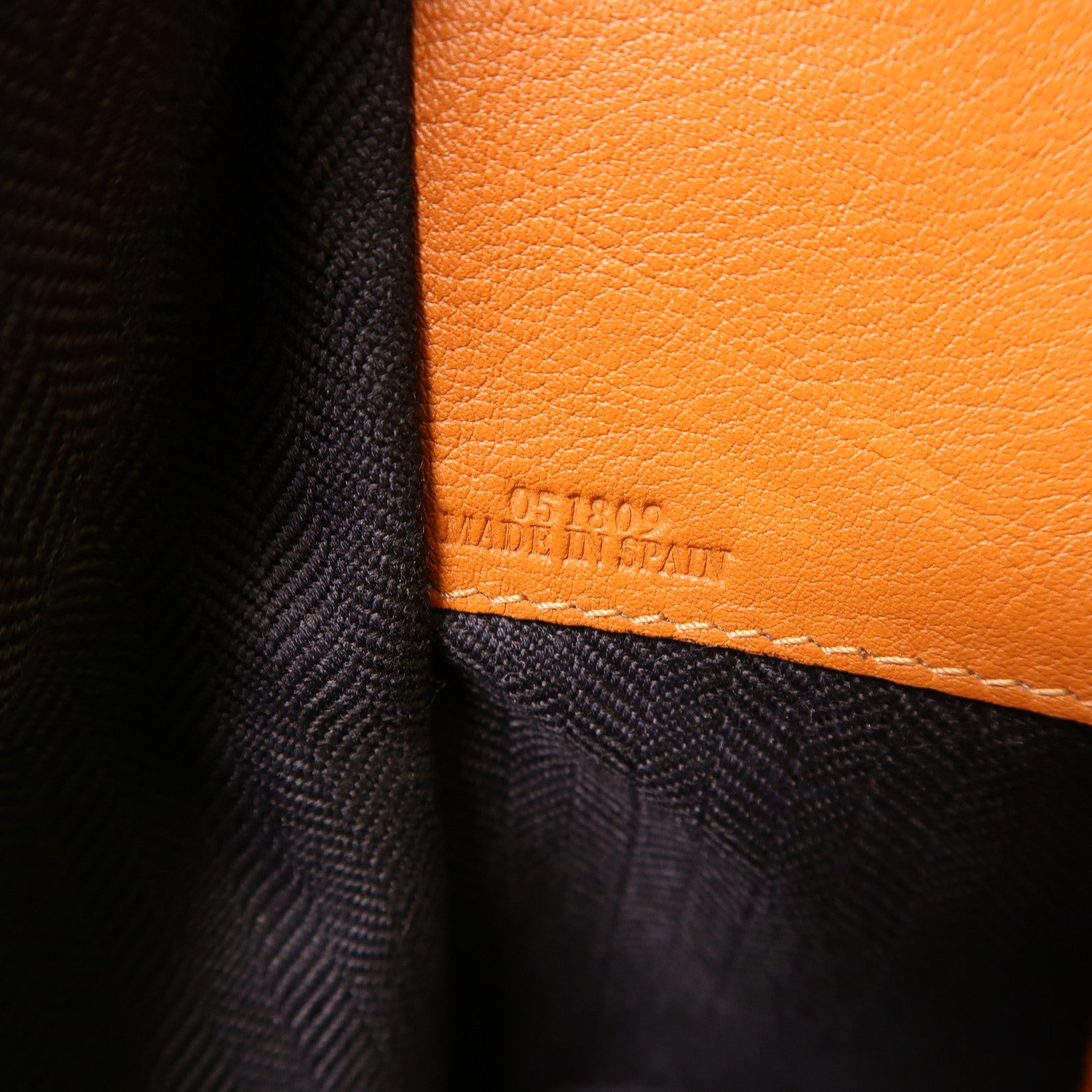 LOEWE 牛皮皮革Hammock銀扣手挽肩背兩用袋