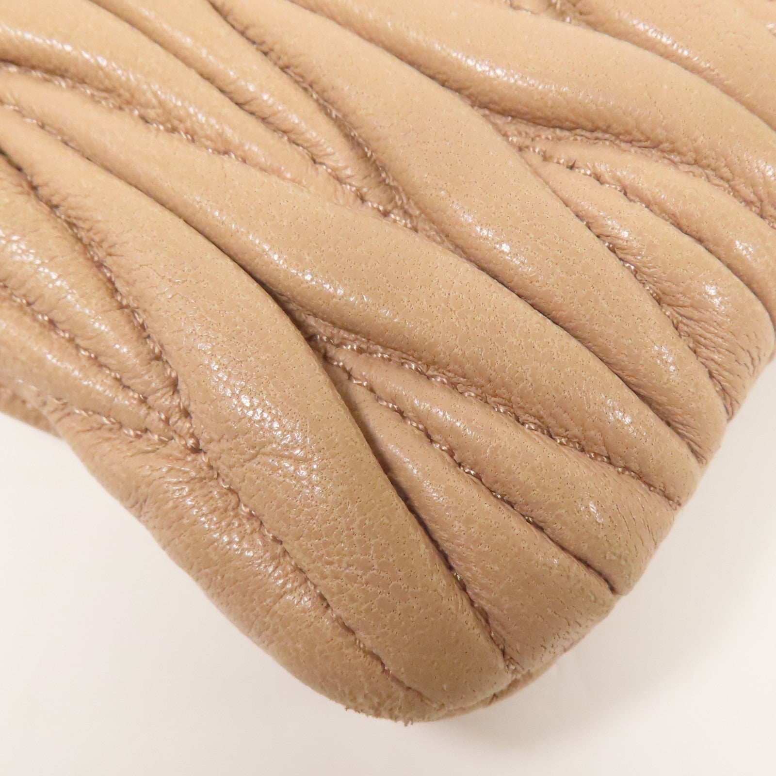 Miu Miu 羊皮皮革Card Case金扣卡片套