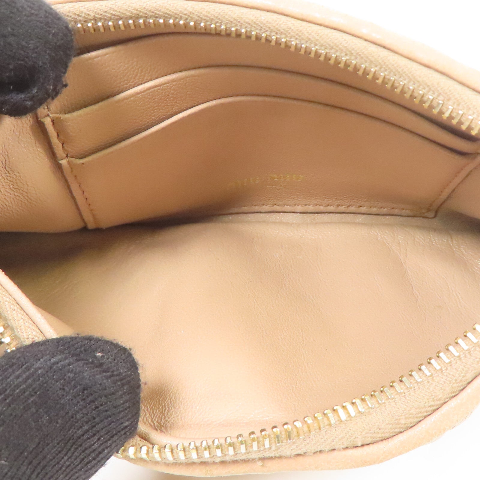 Miu Miu 羊皮皮革Card Case金扣卡片套