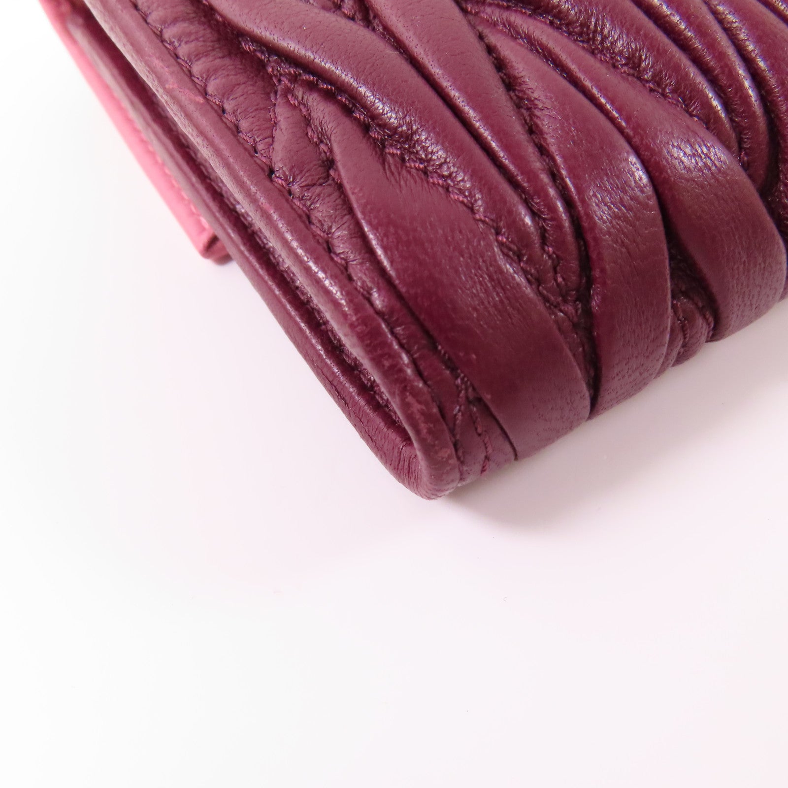 Miu Miu 羊皮皮革Chain Shoulder Wallet銀扣鏈帶肩背袋