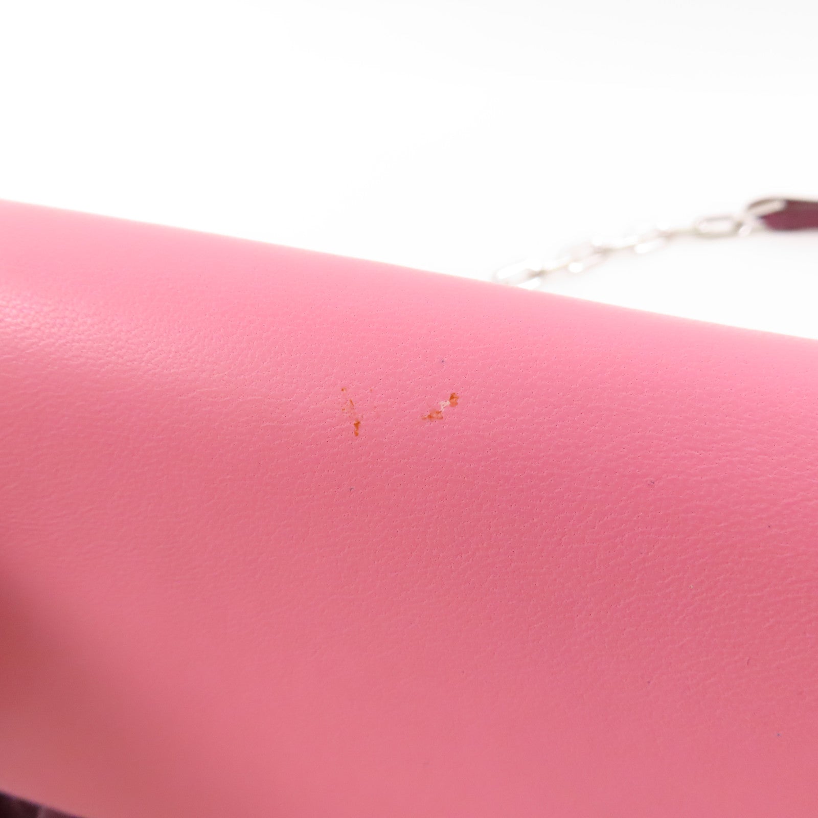 Miu Miu 羊皮皮革Chain Shoulder Wallet銀扣鏈帶肩背袋