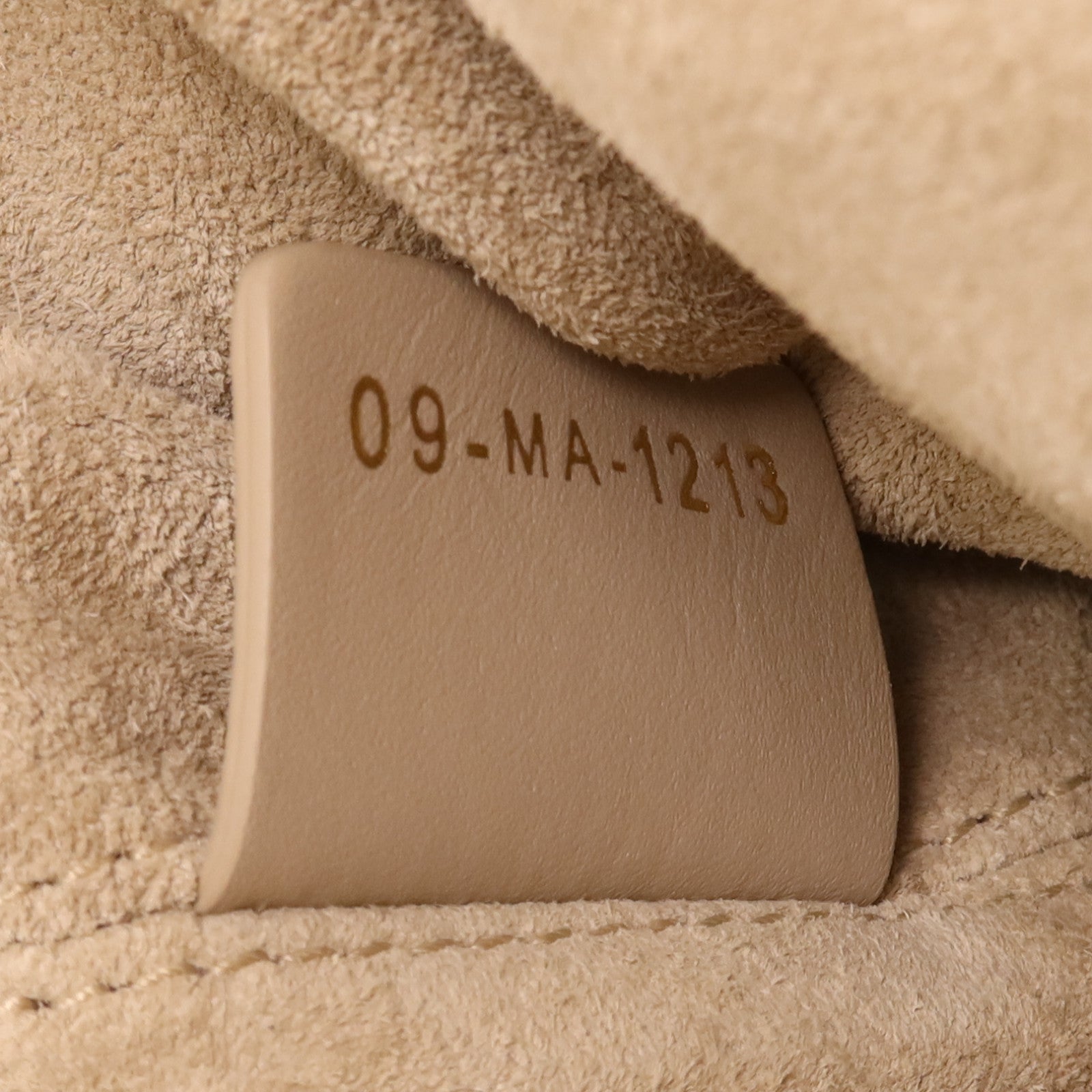 Dior 牛皮皮革Toujours Medium金扣手挽袋