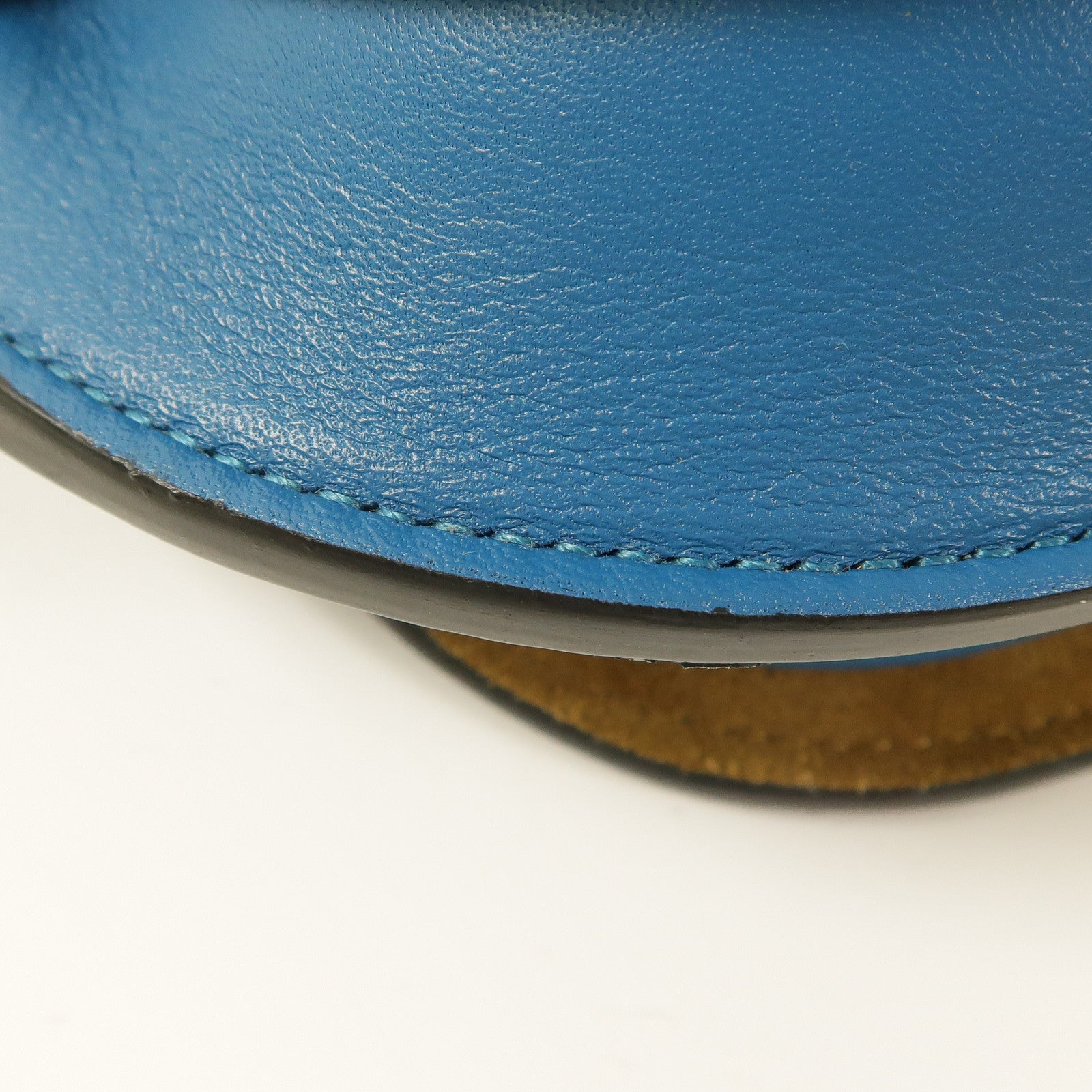 LOEWE 羊皮皮革Nano Gate金扣肩背袋