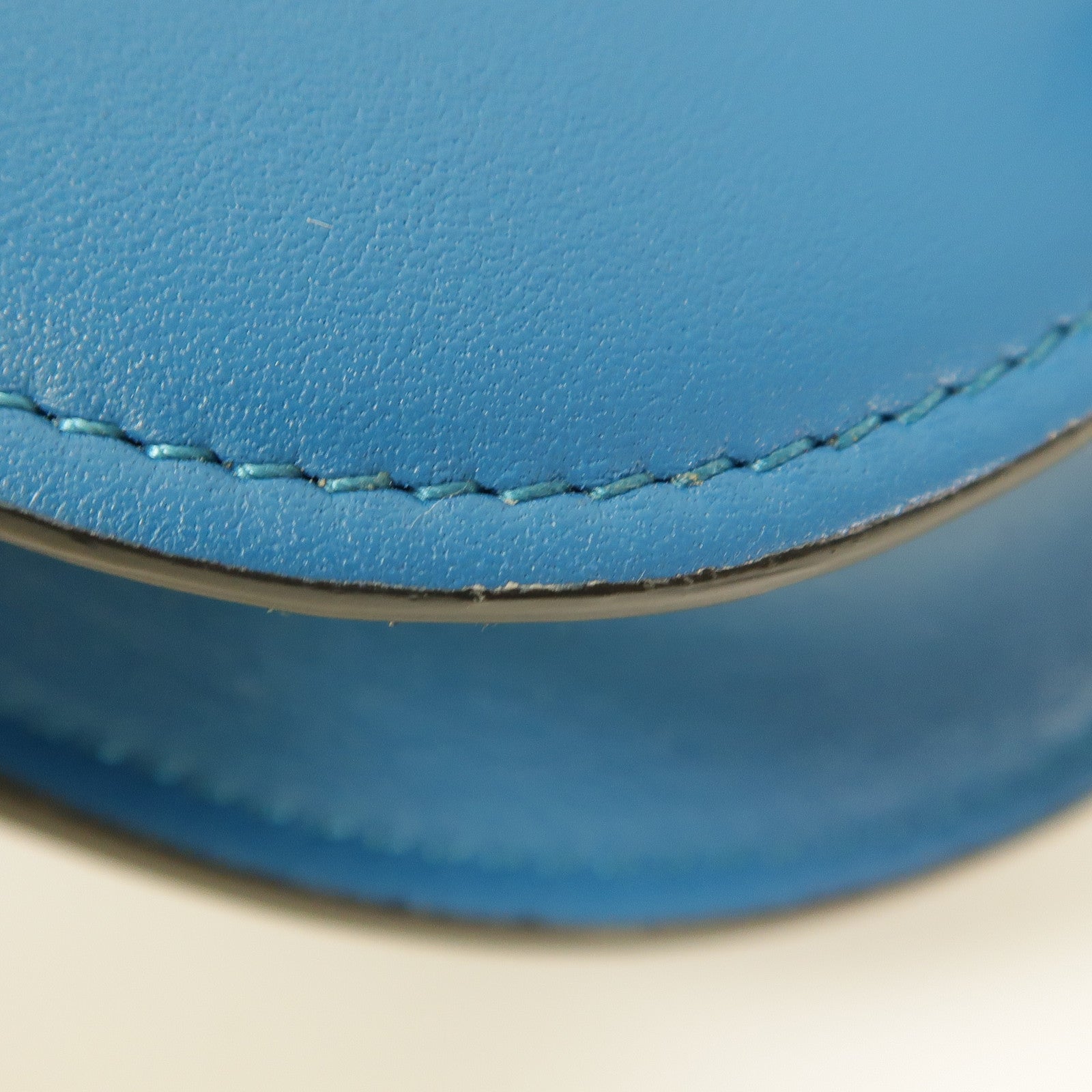 LOEWE 羊皮皮革Nano Gate金扣肩背袋