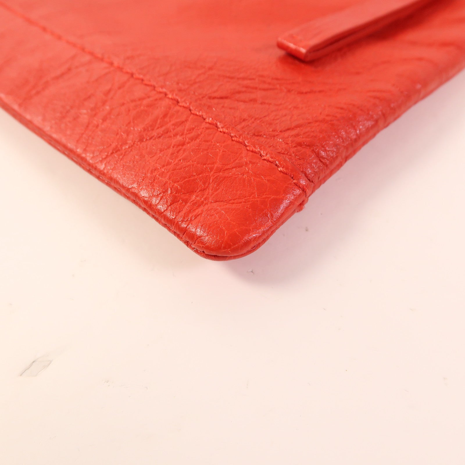 BALENCIAGA 牛皮皮革Pouch金扣手拿包