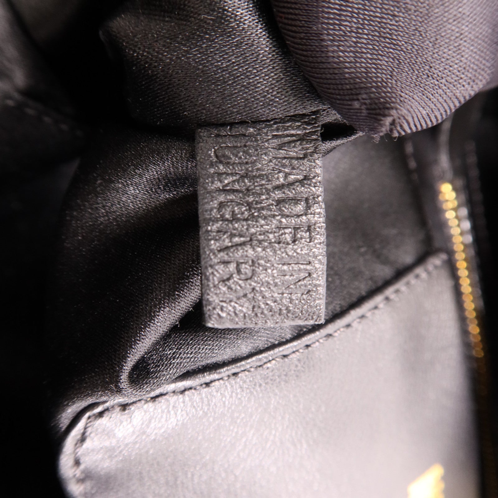 MOSCHINO 尼龍Backpack金扣背包