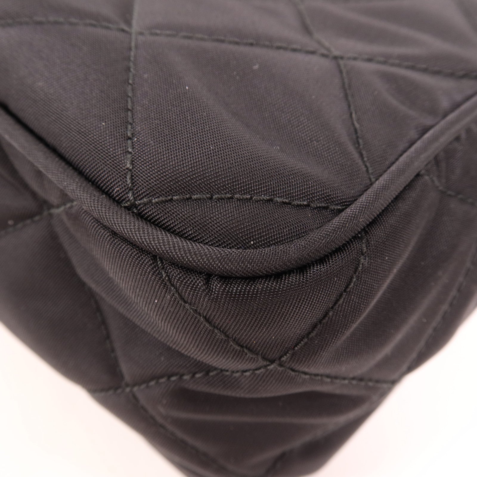 PRADA 尼龍Camera Bag金扣肩背袋