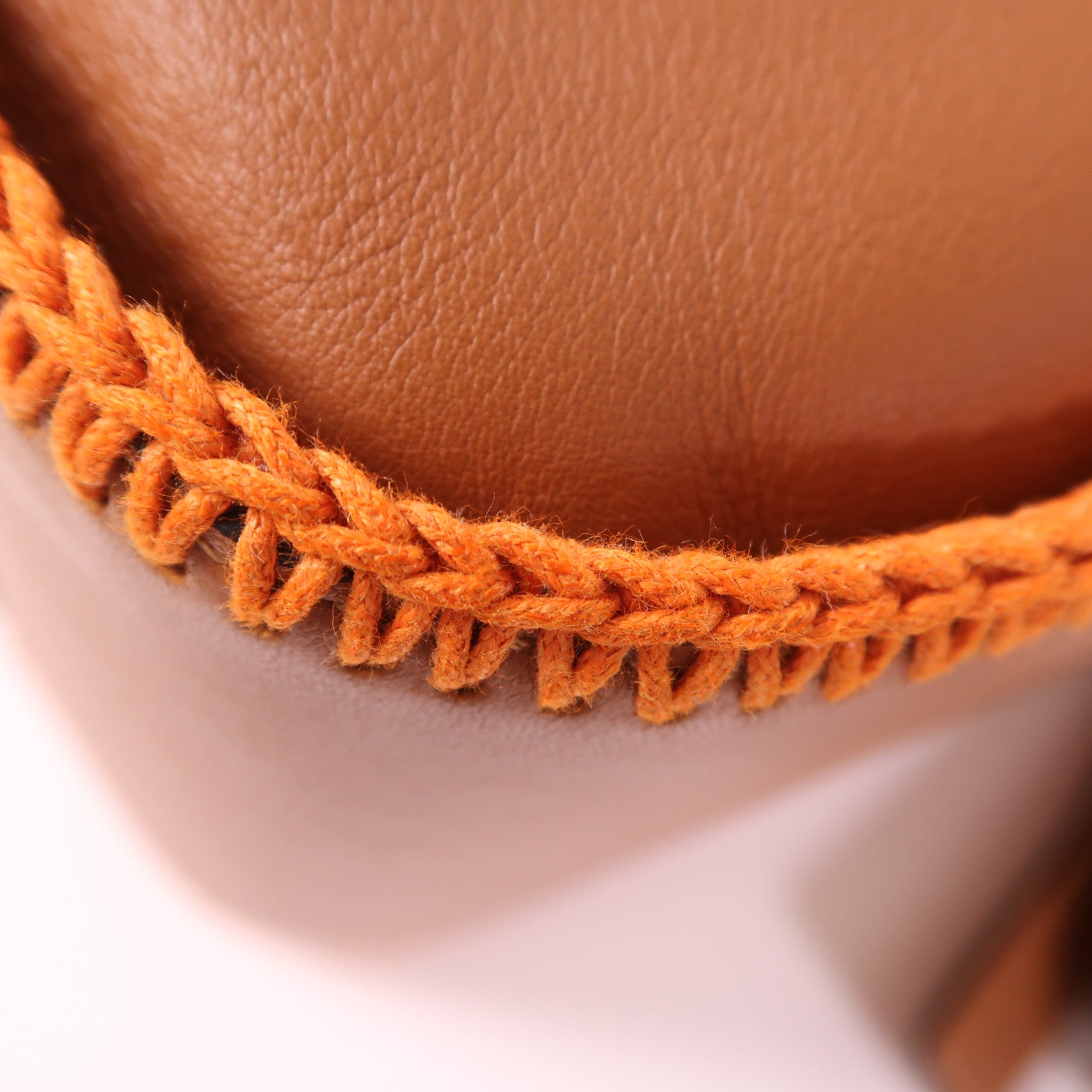 LOEWE 牛皮皮革Hammock Small銀扣手挽肩背兩用袋