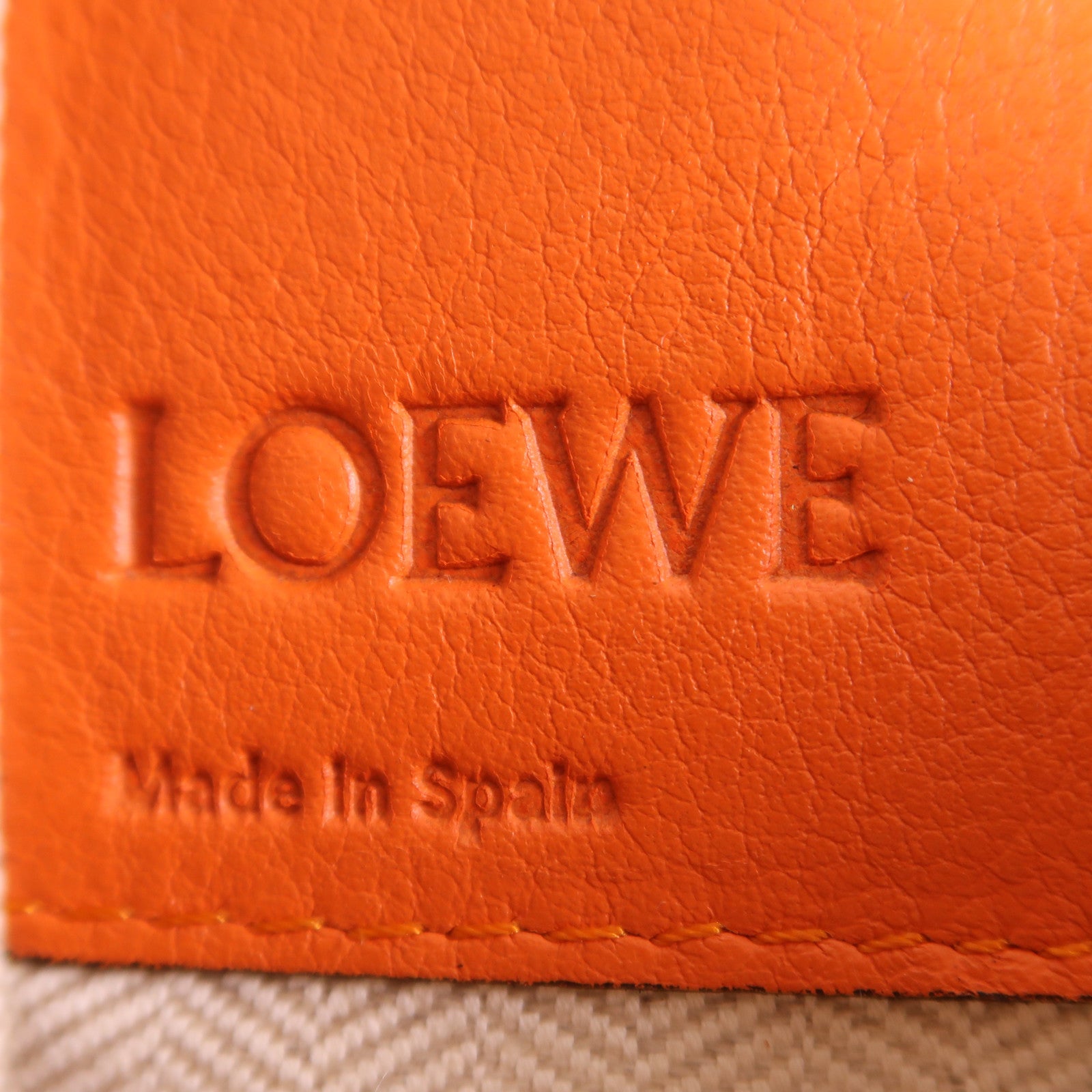 LOEWE 牛皮皮革Hammock Small銀扣手挽肩背兩用袋