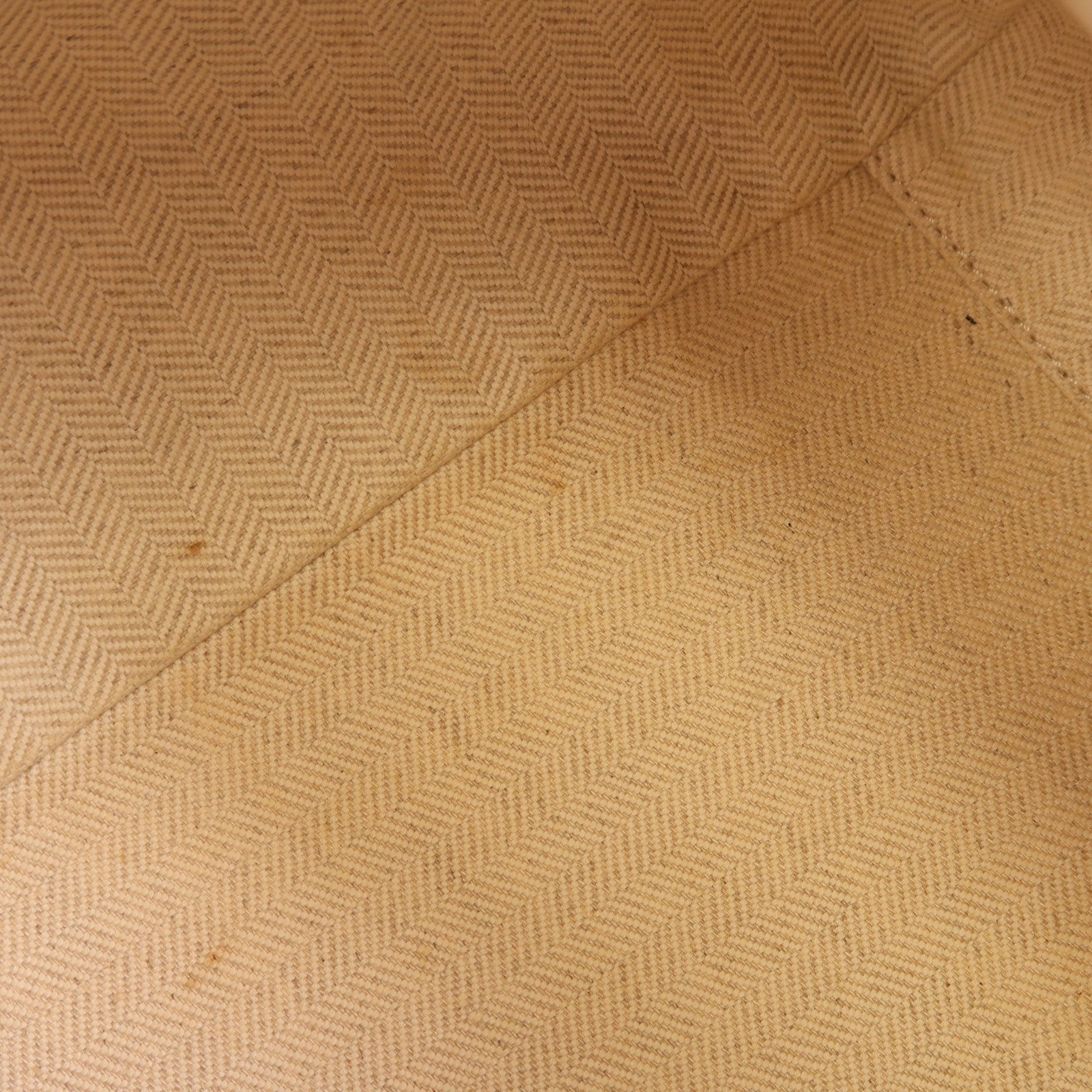 LOEWE 牛皮皮革Hammock Small銀扣手挽肩背兩用袋