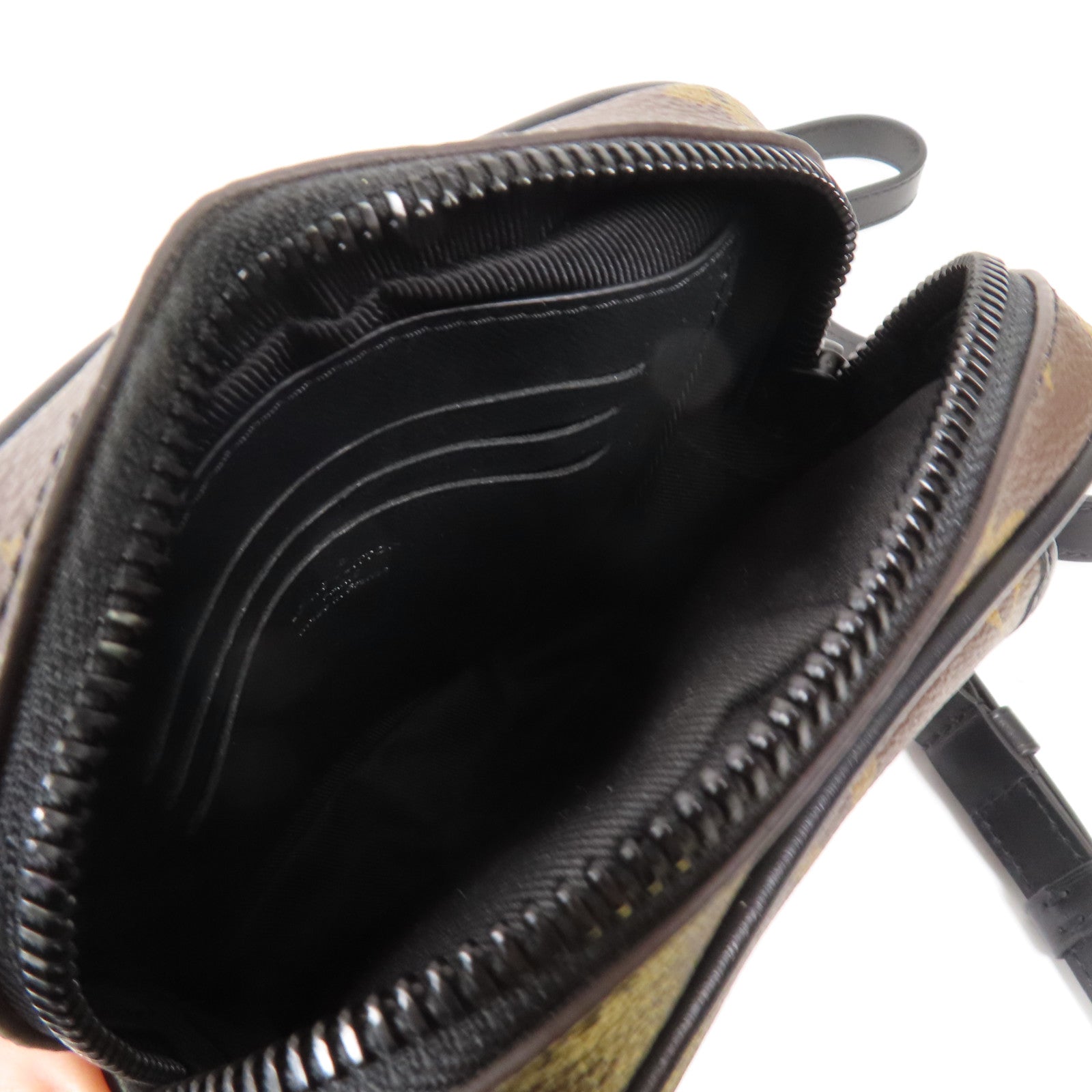 LOUIS VUITTON Monogram Macassar Christopher Wearable Wallet肩背袋