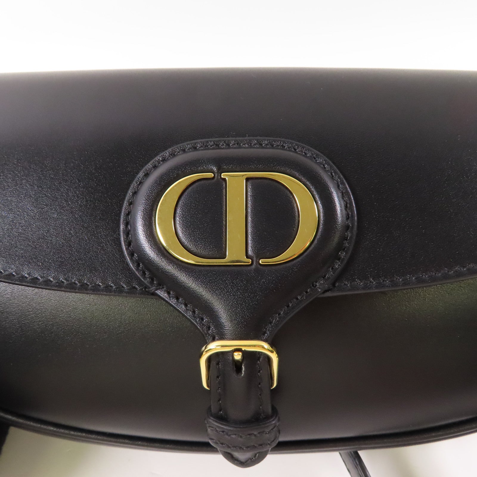 Dior 牛皮皮革Mini Bobby金扣肩背袋