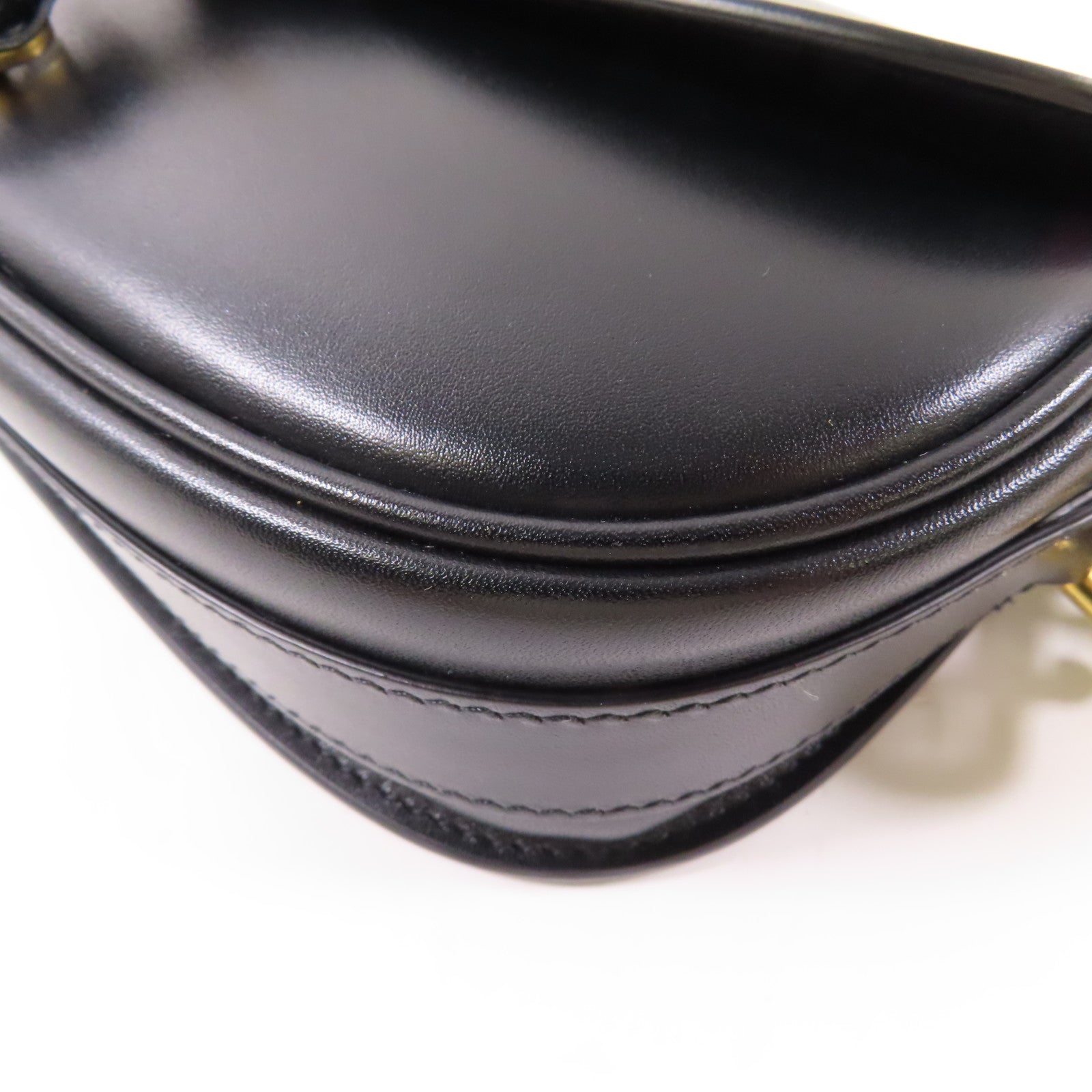 Dior 牛皮皮革Mini Bobby金扣肩背袋