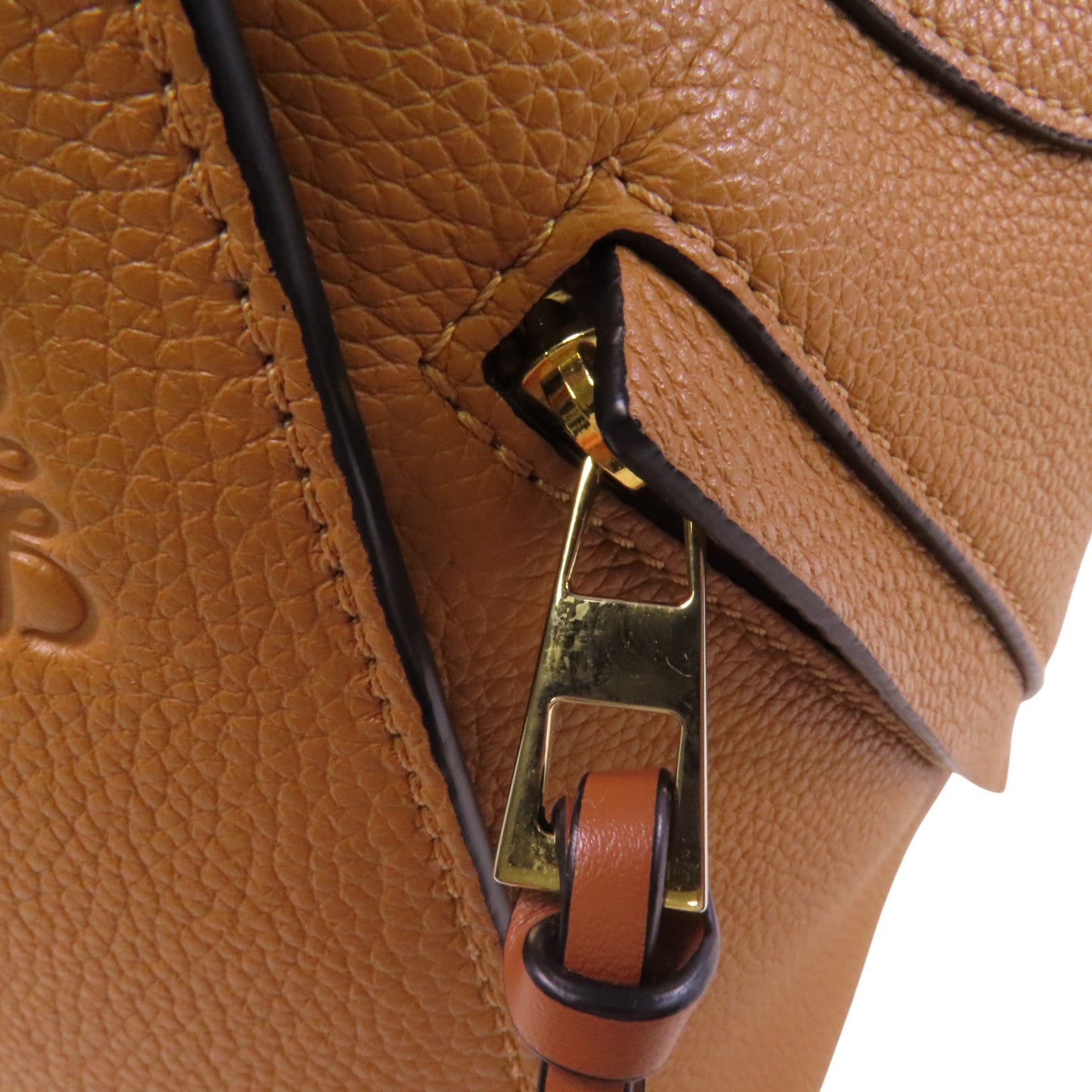 LOEWE 牛皮皮革Hammock Mini金扣手挽肩背兩用袋