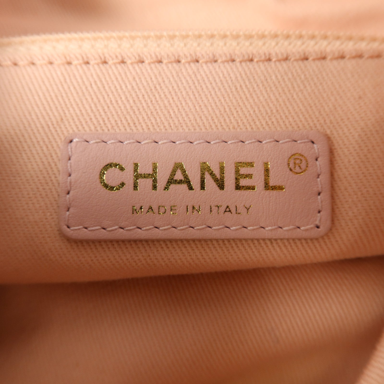 CHANEL 帆布Deauville Backpack金扣背包
